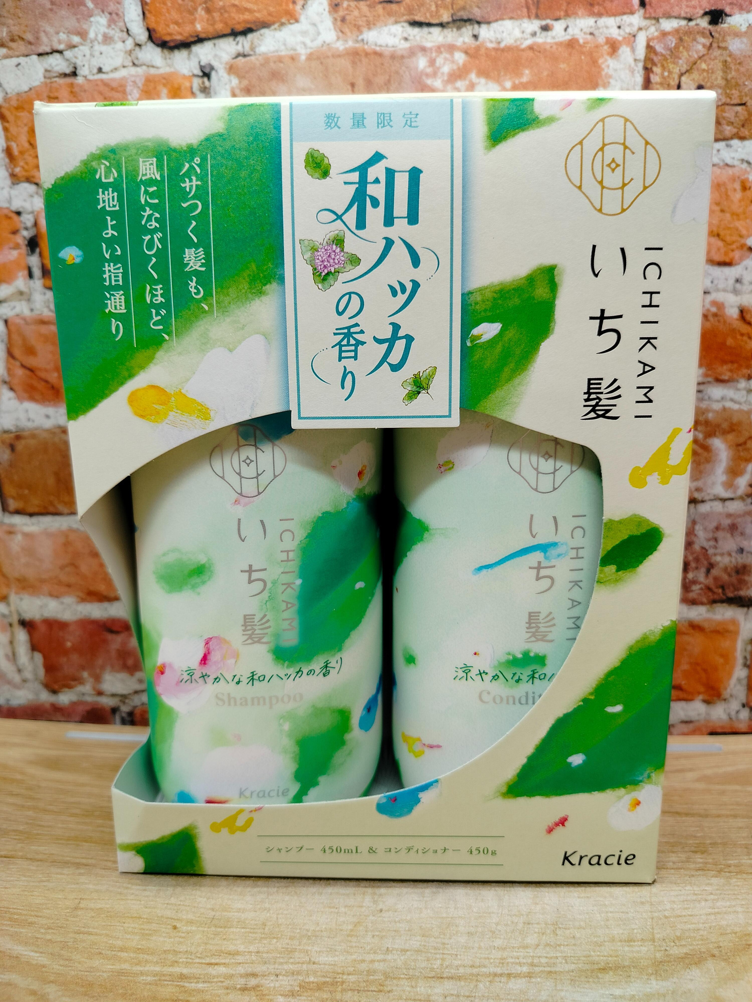 Kracie Ichikami Набор Japanese Mint Set: Шампунь 450 мл + кондиционер 450 гр для ухода, увлажнения и придания мягкости волосам Японская мята