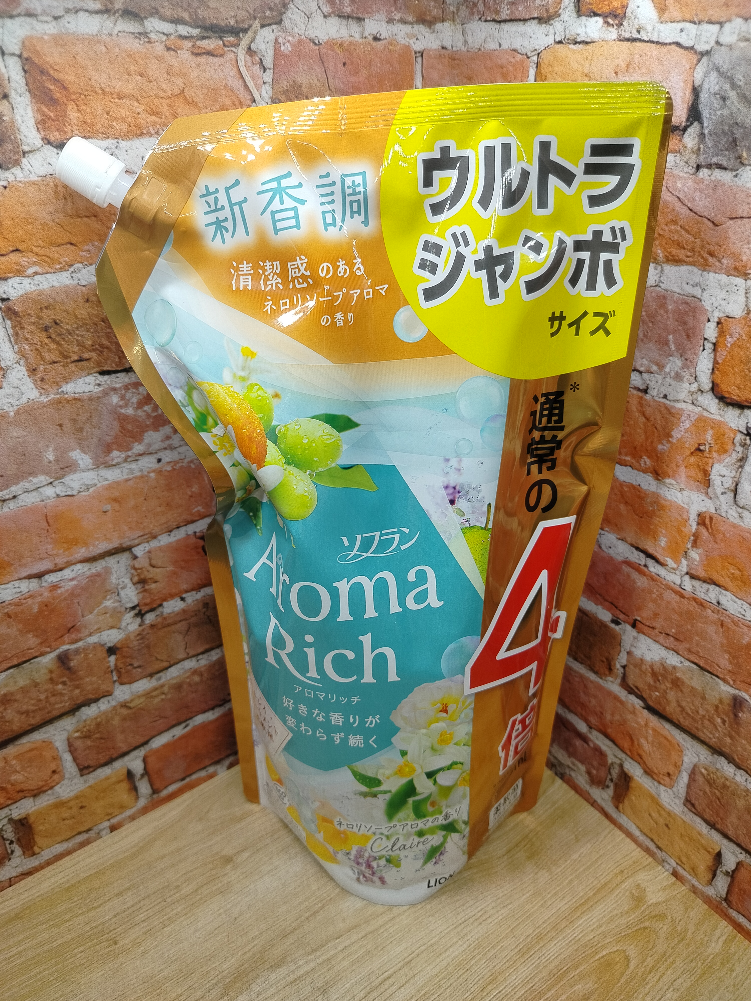 Lion Soflan Aroma Rich Claire 258 Кондиционер для белья с натуральными ароматическими маслами 1520 мл в мягкой упаковке