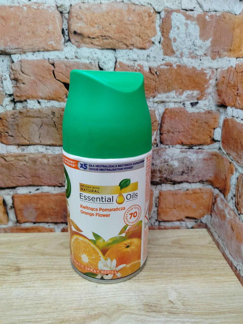 AirWick Freshmatic Сменный аэрозольный баллон к автоматическому освежителю воздуха Цветы апельсина 250 мл
