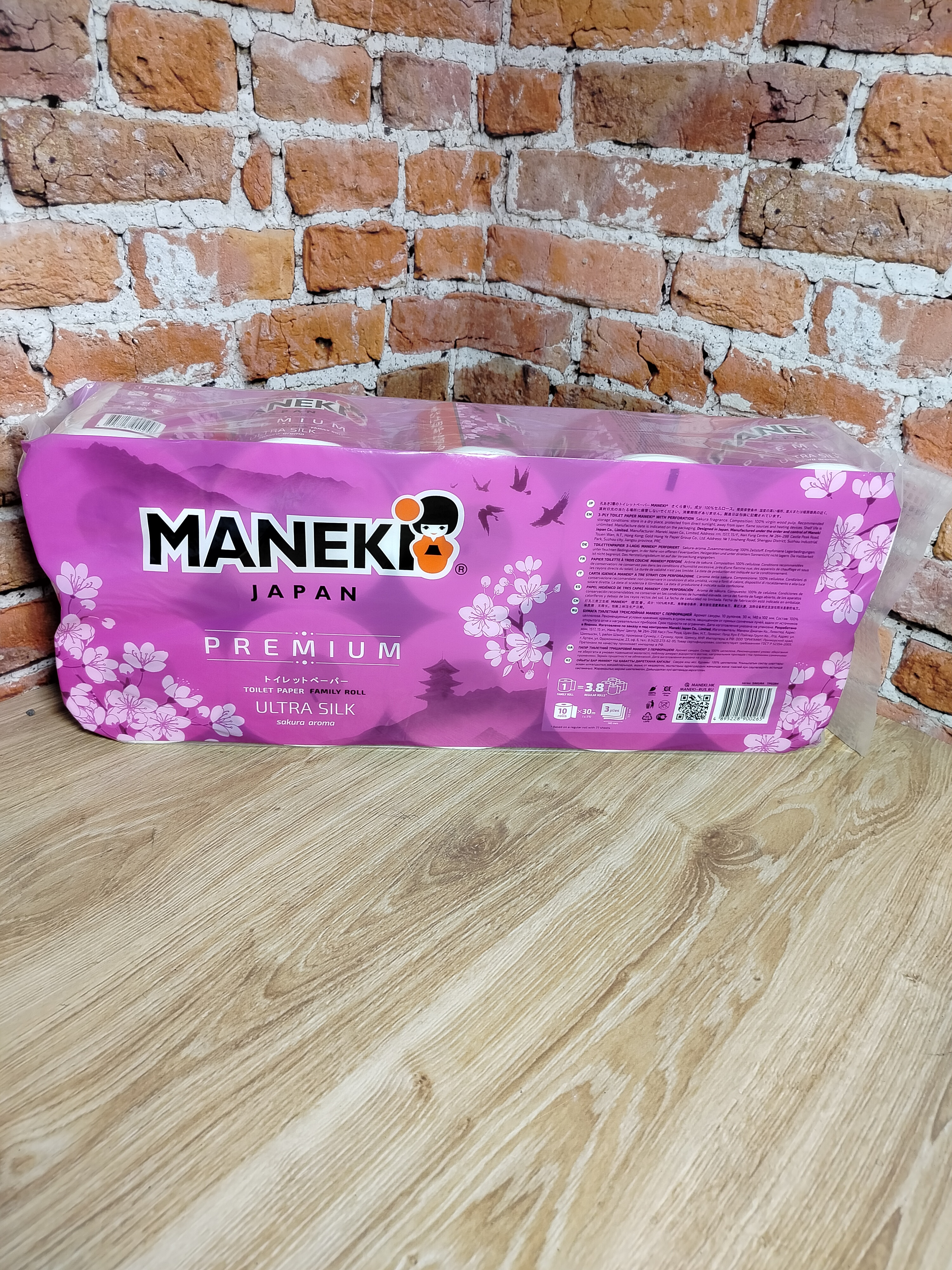 Maneki Sakura Туалетная бумага трехслойная с ароматом сакуры 10 рулонов
