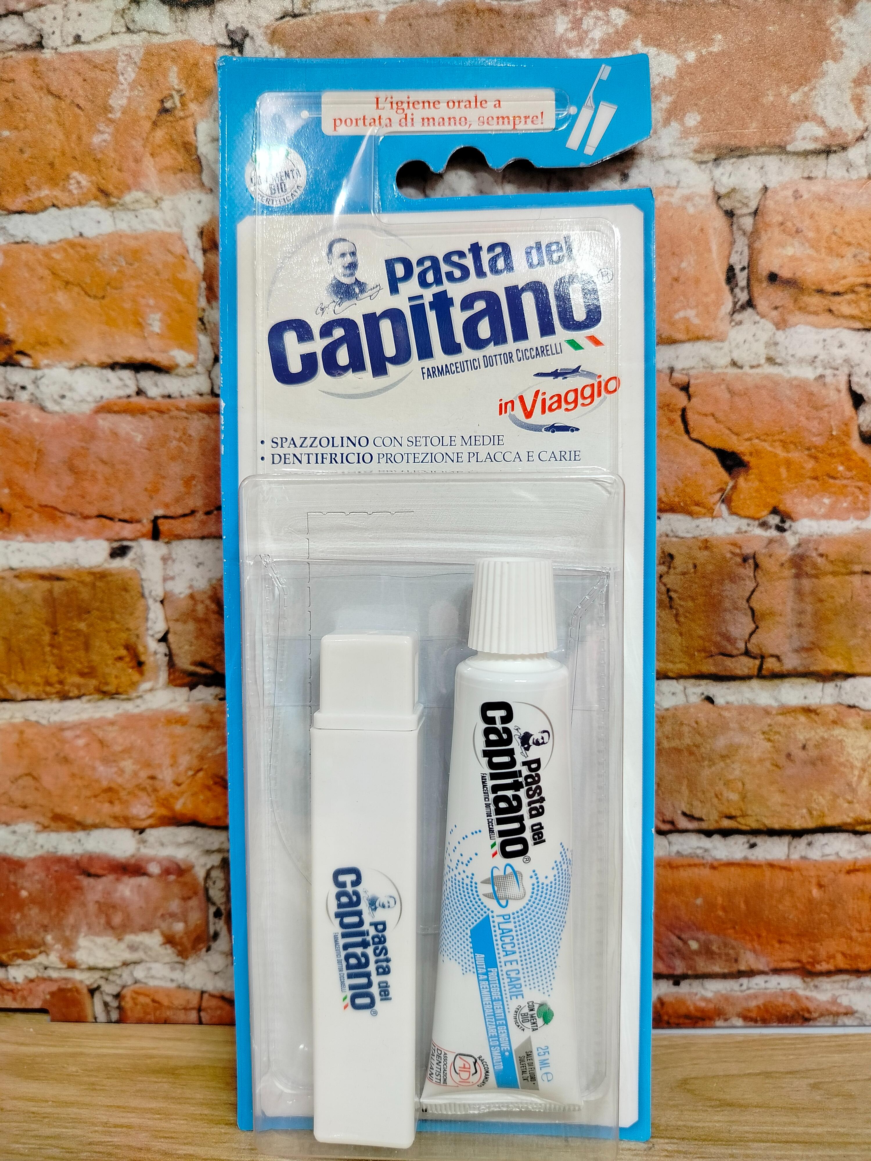 Pasta Del Capitano Travel Set Plaques & Cavities Дорожный набор Зубная паста против налета и кариеса 25 мл + зубная щетка складная средней жесткости
