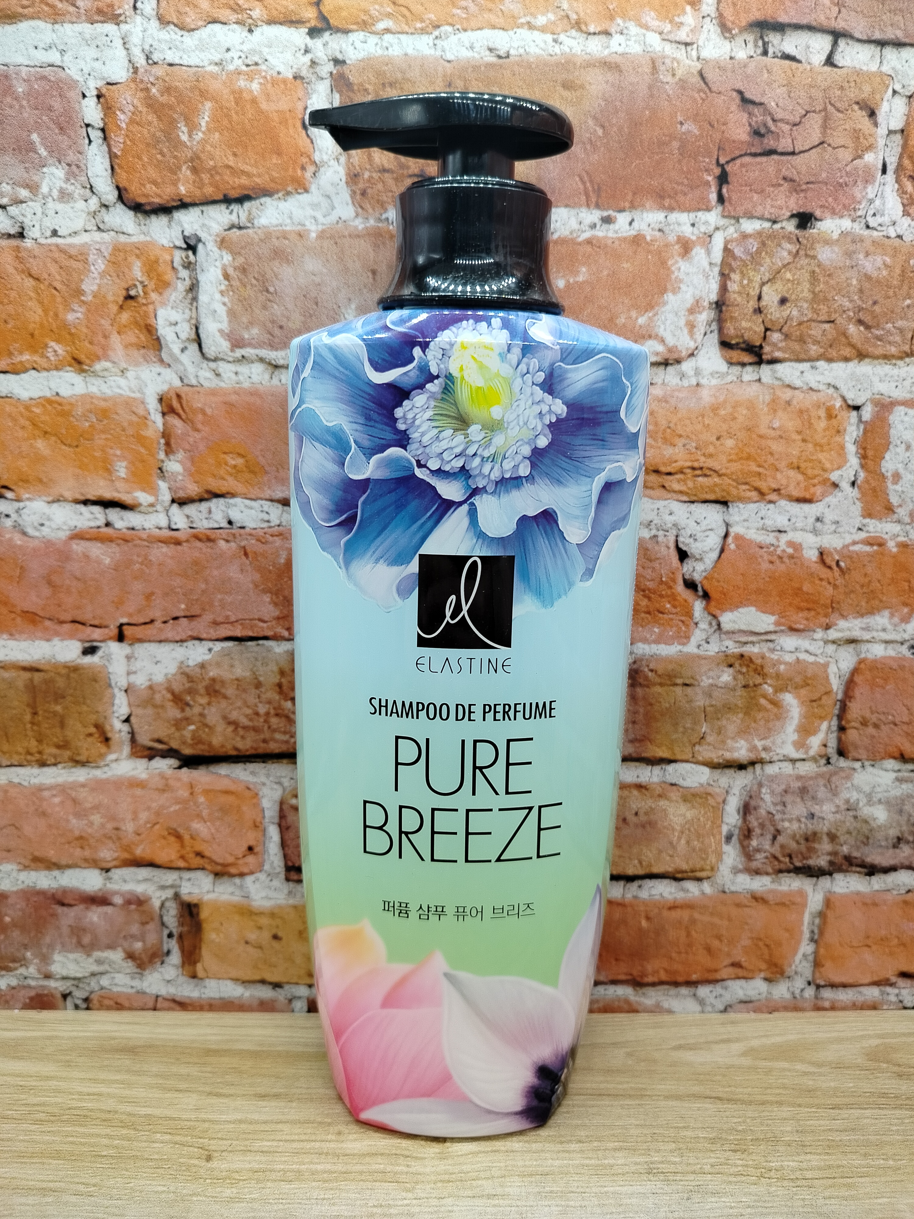 LG Elastine Perfume Pure Breeze Парфюмированный шампунь для всех типов волос 600 мл