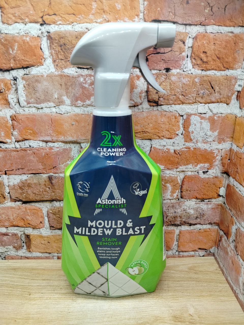 Astonish Mould & Mildew Blaster Apple Burst Спрей для удаления грибка и плесени Яблочный взрыв 750 мл