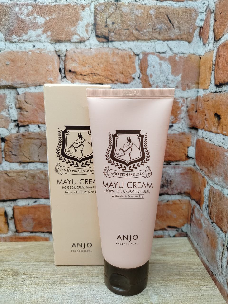 Anjo Professional Mayu Horse Oil Cream Крем для лица антивозрастной Лошадиным маслом 70 мл