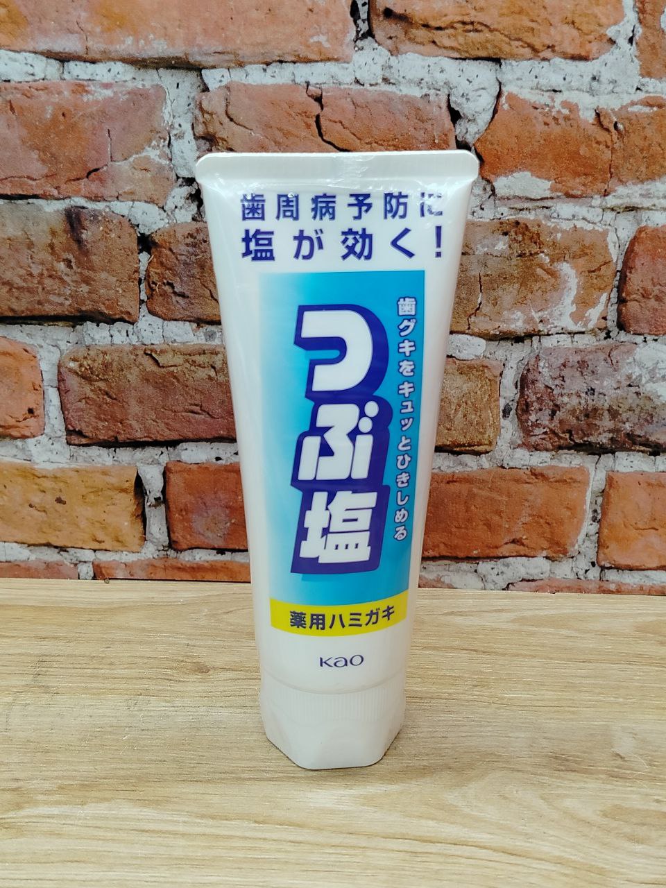 Kao Tsubushio Зубная паста с придной солью для профилактики заболевания десен Мята 180 гр