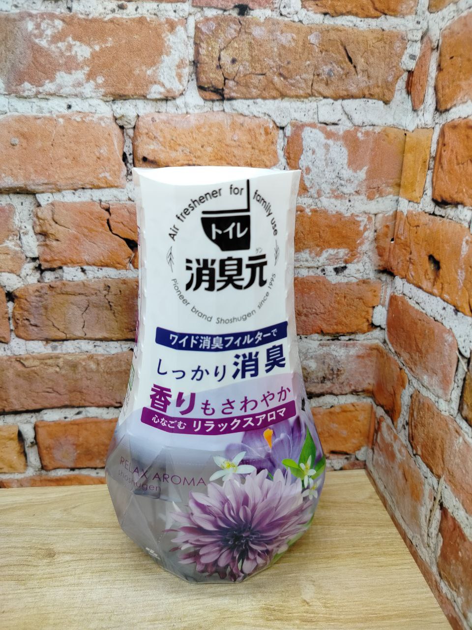 Kobayashi Shoshugen Жидкий дезодорант для туалета Relax aroma 400 мл