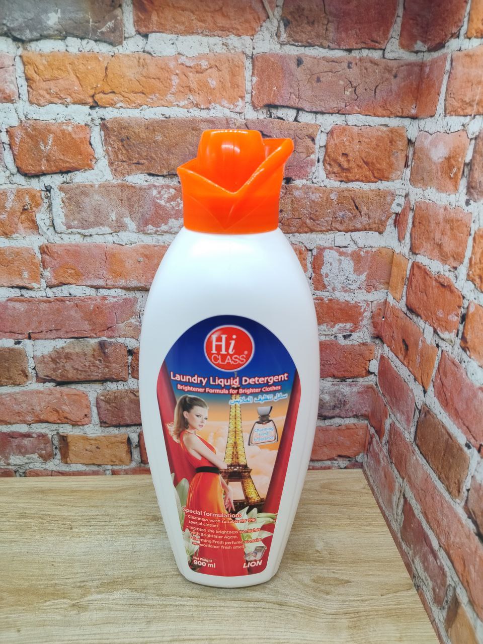 Lion Hi-Class Жидкое средство для стирки Очаровательная свежесть 900 мл