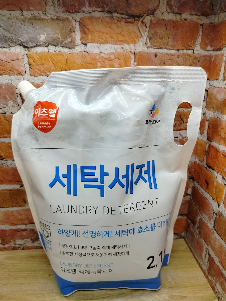 CJ Freshway Гель для стирки универсальный 2,1 л на 60 стирок в мягкой упаковке