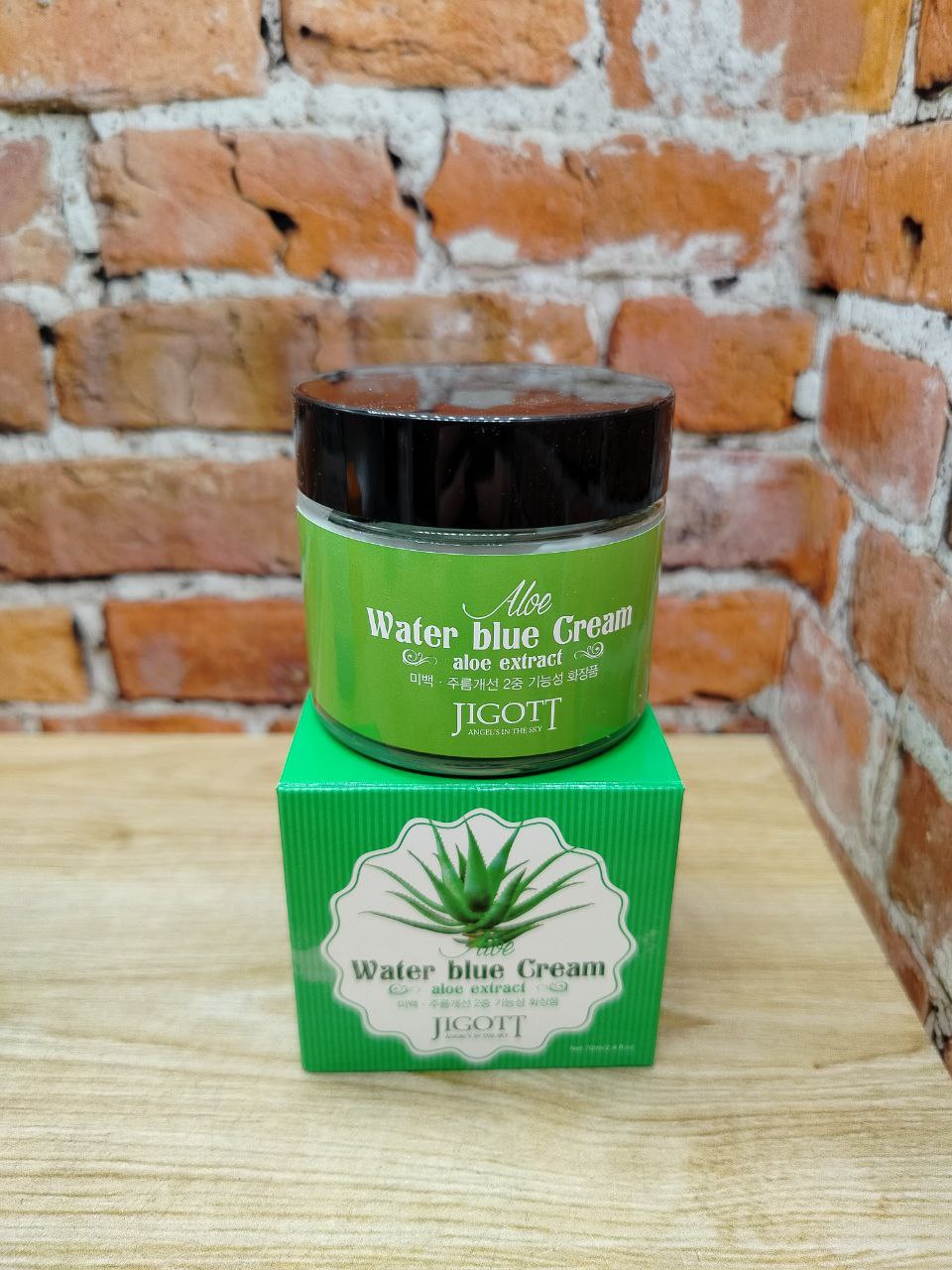 Jigott Cream Water Blue Aloe Увлажняющий крем для лица с экстрактом алое 70 мл