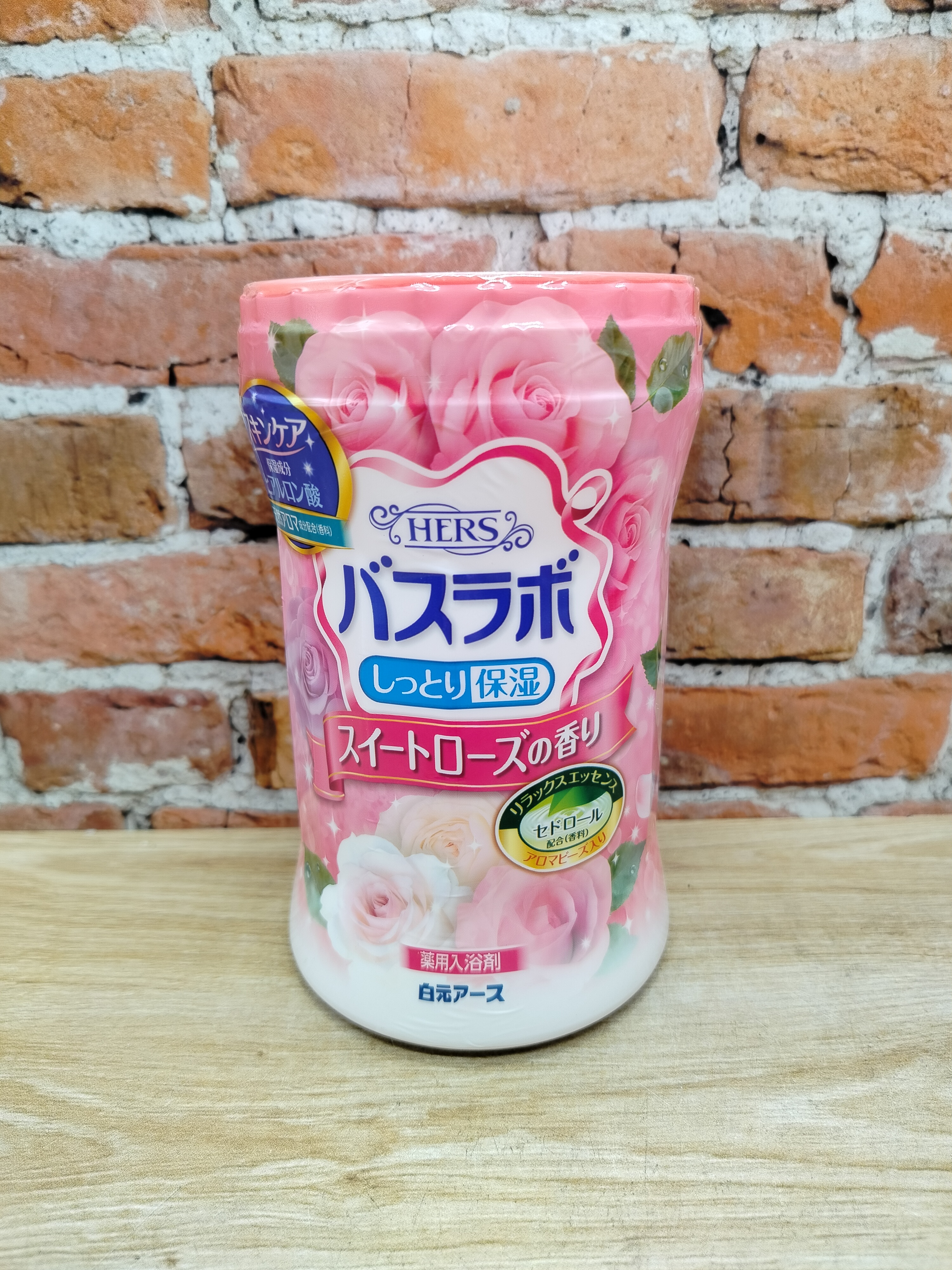 Hakugen Earth HERS Bath labo Соль для ванны увлажняющая с восстанавливающим эффектом и гиалуроновой кислотой Аромат Розы Банка 600 гр