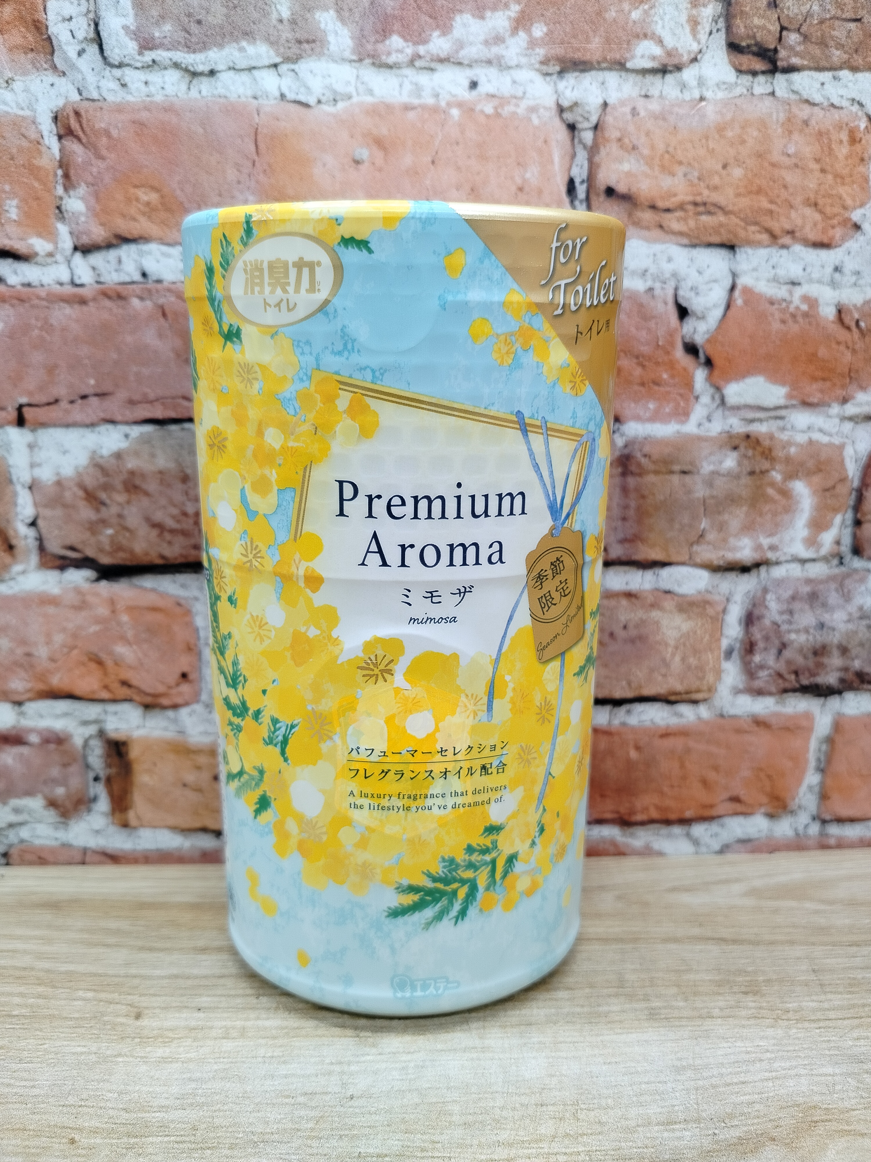 ST Shoushuuriki Premium Aroma Жидкий дезодорант – ароматизатор для туалета с ароматом Мимозы 400 мл