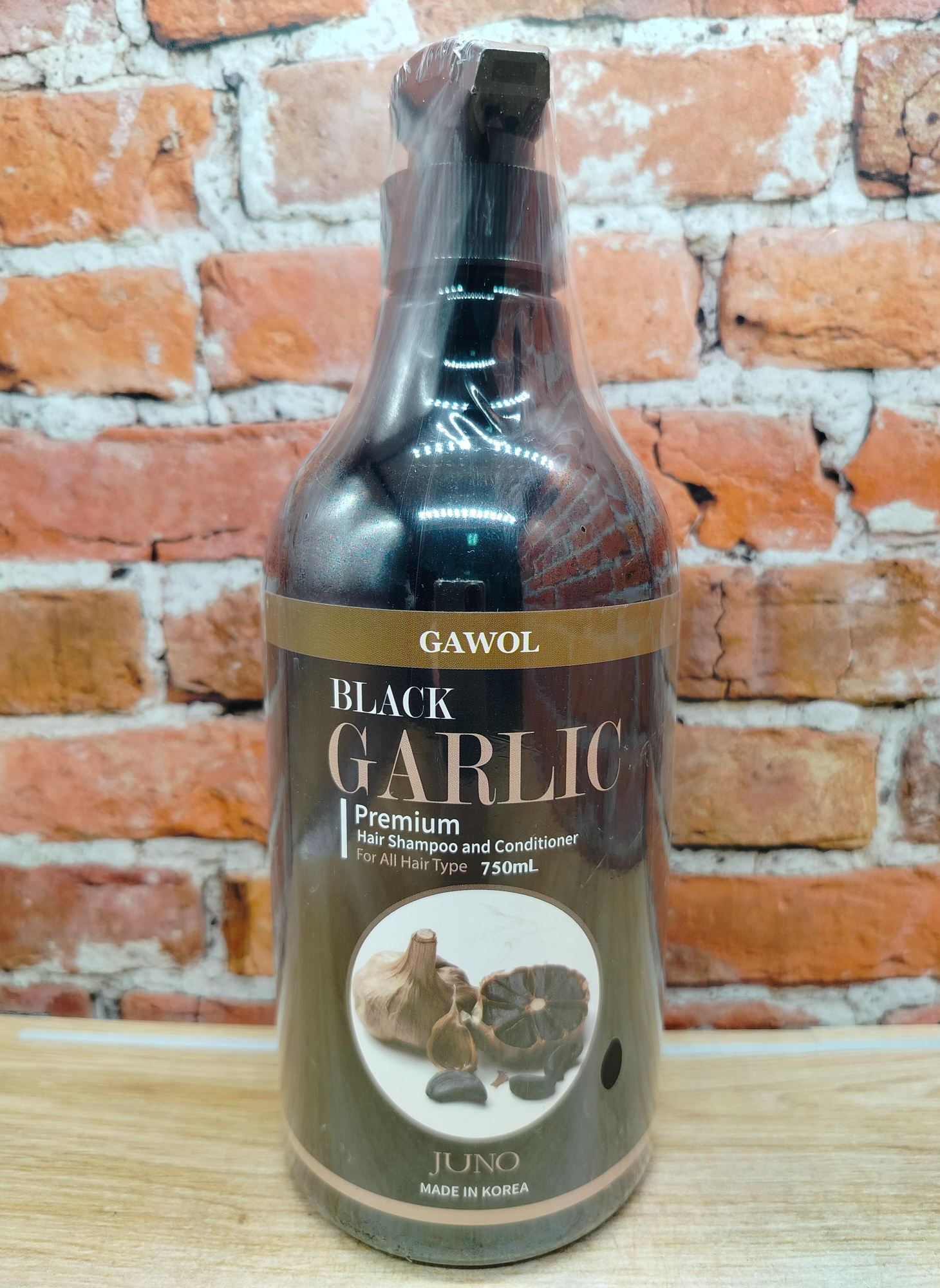 Juno Gawol Black Garlic Premium Hair Shampoo & Conditioner Шампунь-кондиционер 2 в 1 Черный чеснок 750 мл
