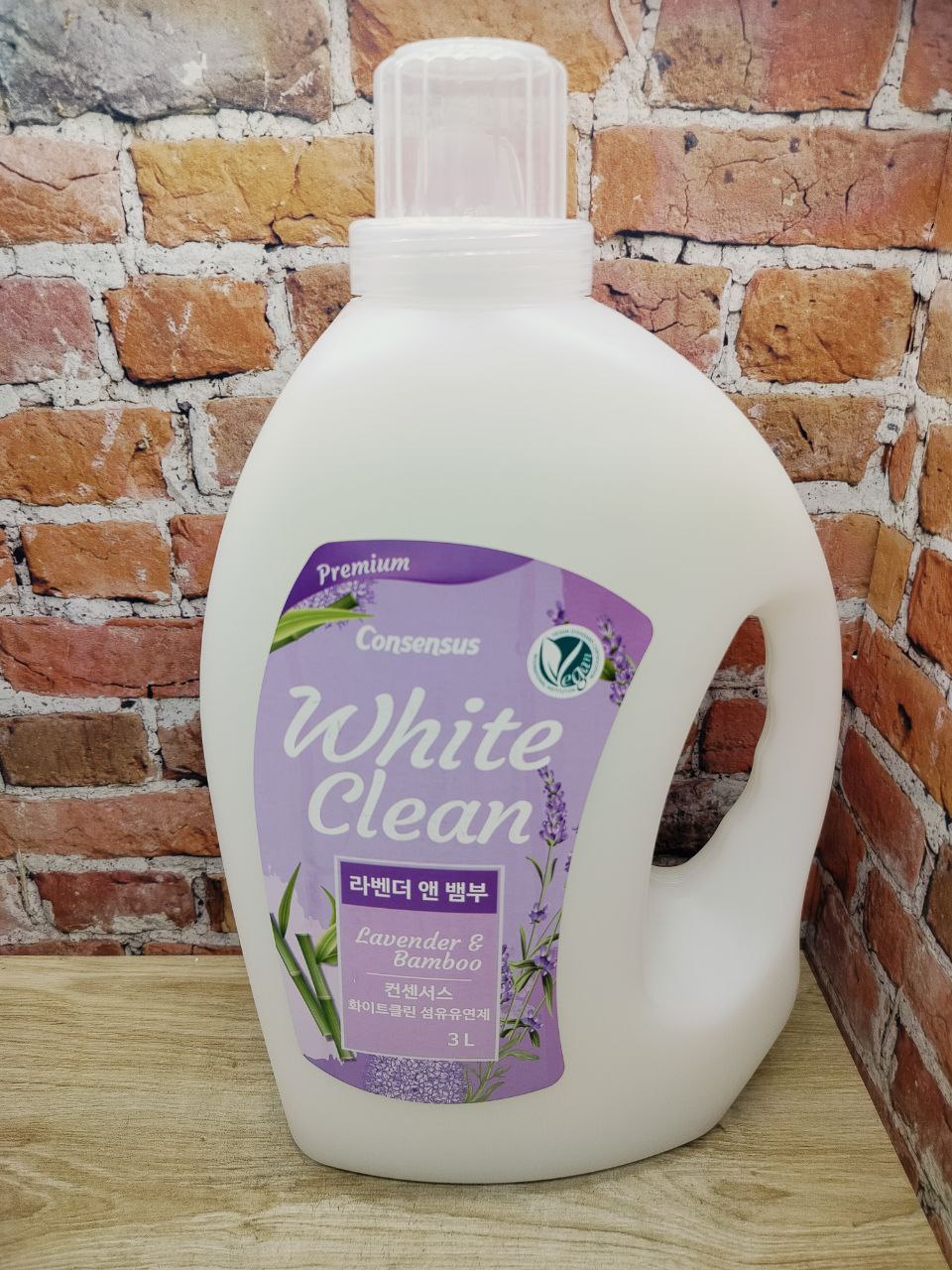 Consensus White Clean Lavender & Bamboo Кондиционер для белья для всей семьи Лаванда и бамбук 3 л