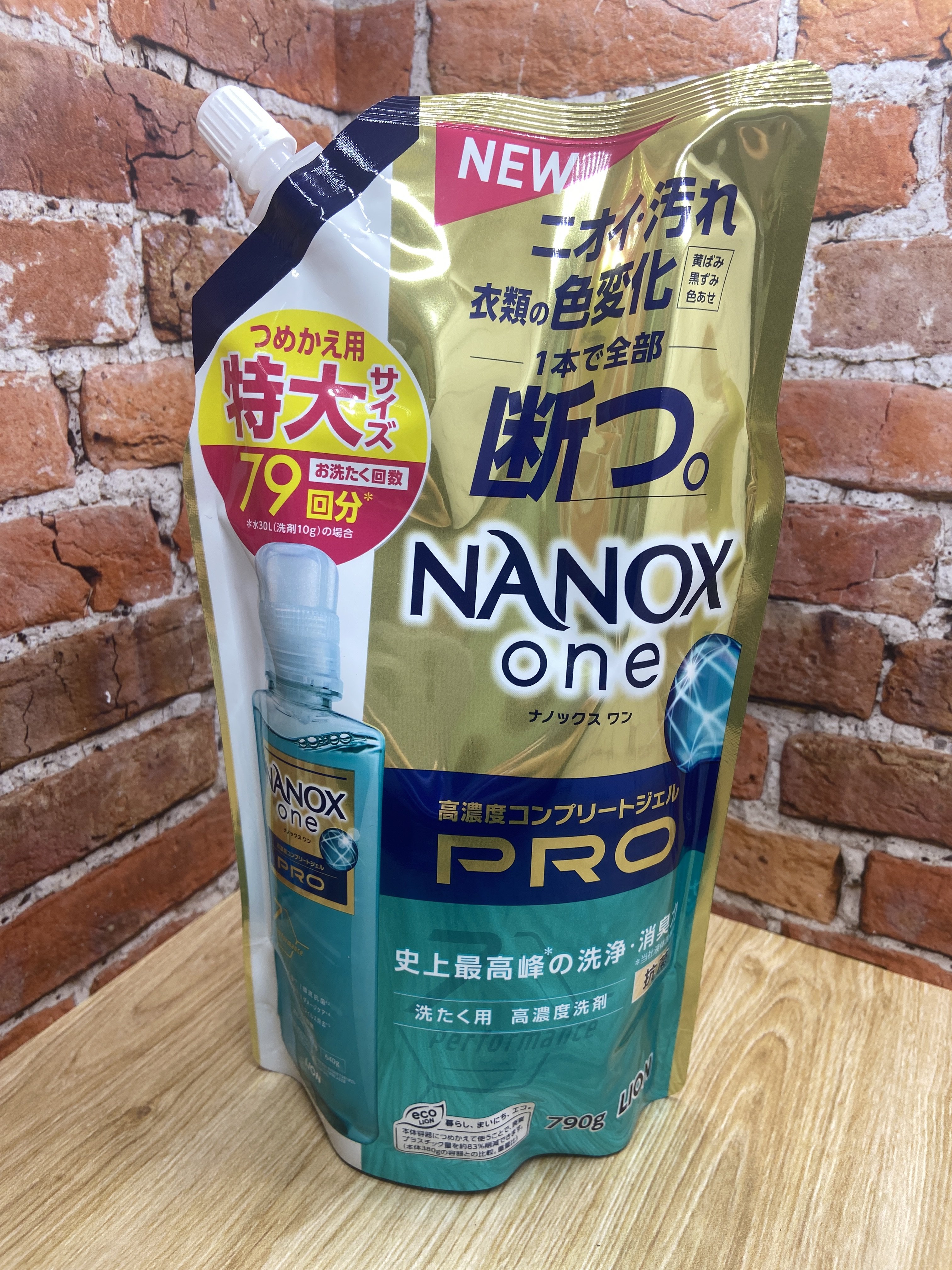 Lion Nanox One Pro 7 Perfomance Жидкое средство для стирки белья антибактериальное 790 гр в мягкой упаковке на 79 стирок