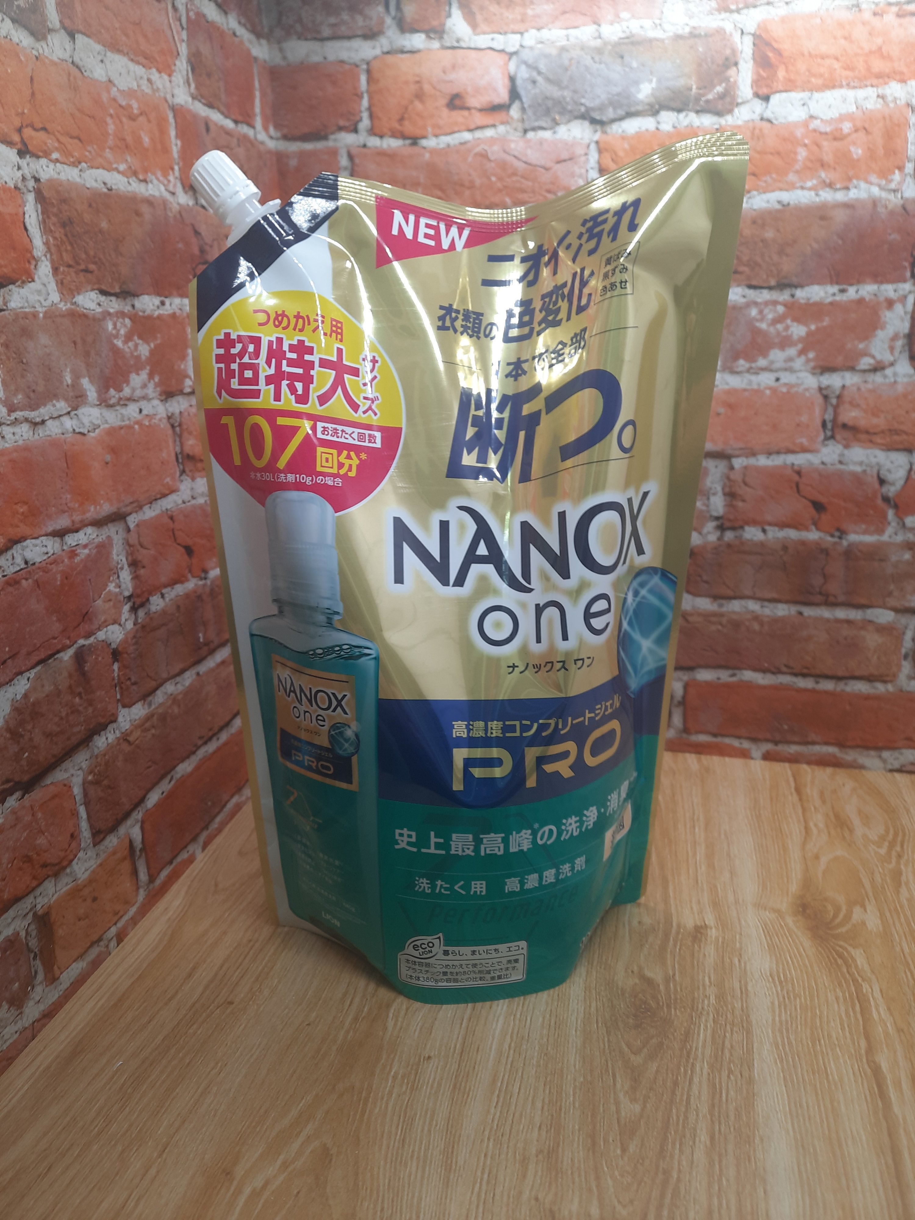 Lion Nanox One Pro 7 Perfomance Жидкое средство для стирки белья антибактериальное 1070 гр в мягкой упаковке 107 стирок