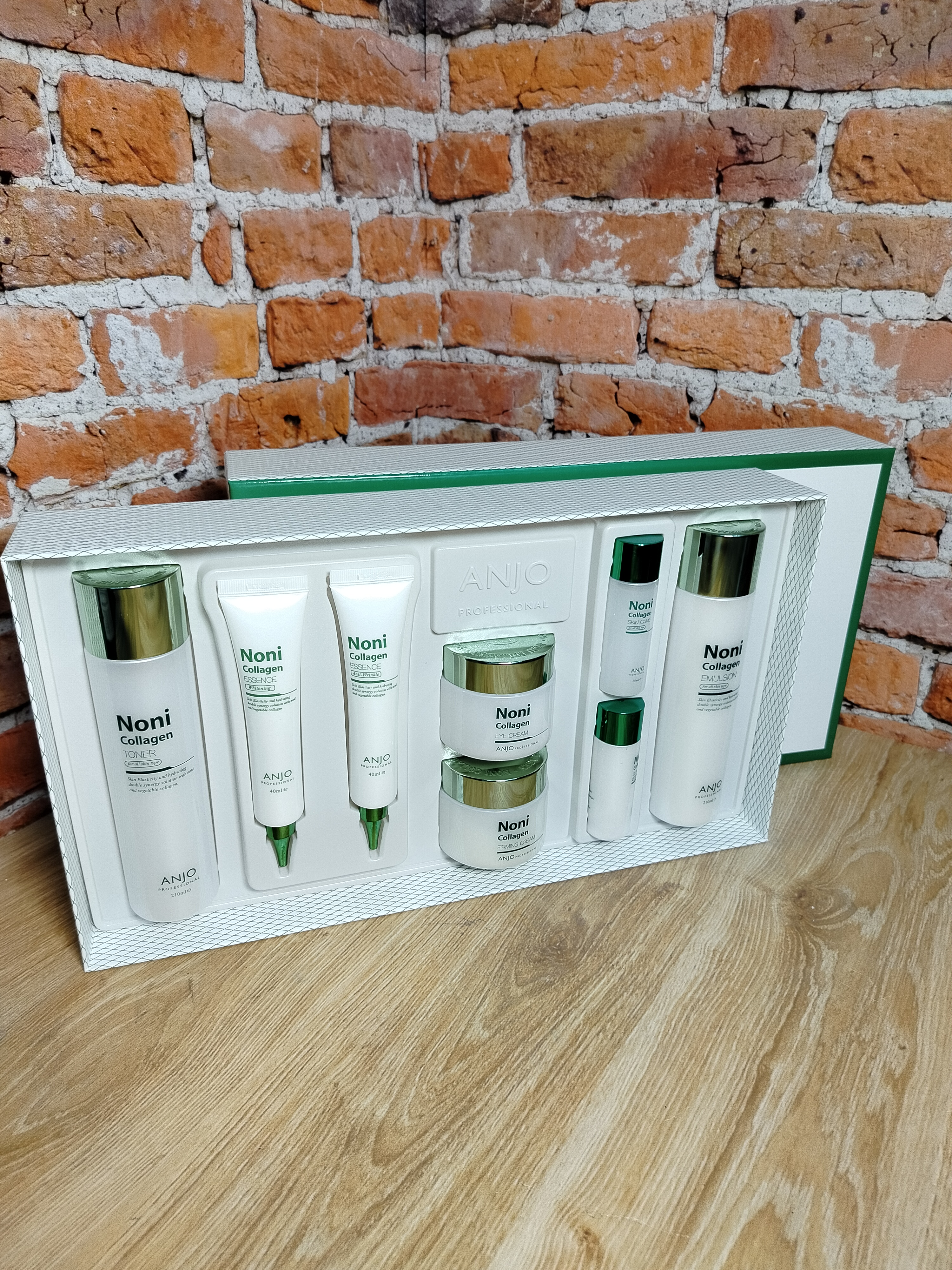 Anjo Professional Skin Care 6 Set Noni Collagen Набор для лица коллагеновый с экстрактом Нони Тонер 210 мл + Эмульсия 210 мл + Крем для век 100 мл + Крем для лица 100 мл + Эссенция 40 мл 2 шт