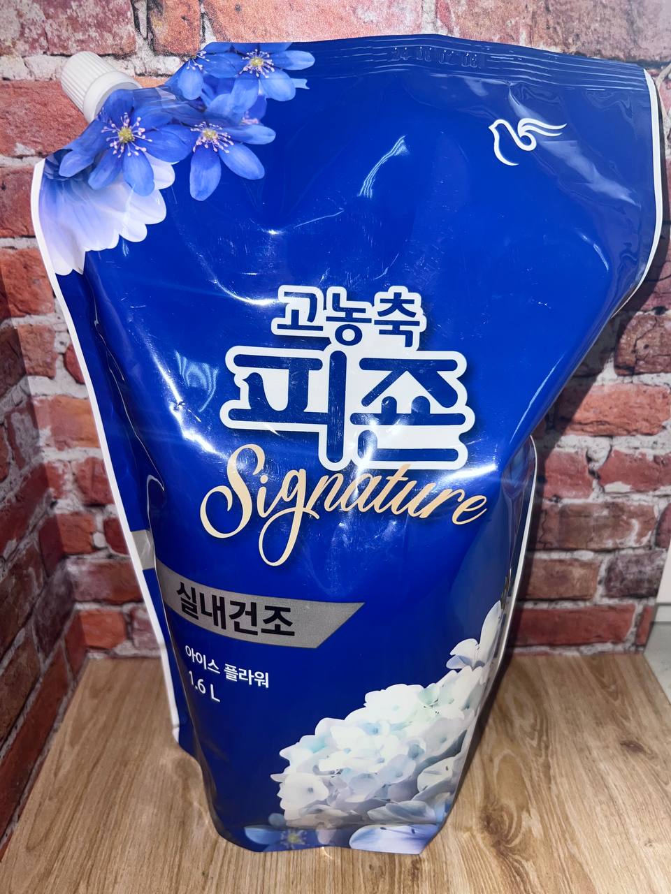 Pigeon Rich Perfume Signature Кондиционер для белья супер-концентрат с ароматом Ледяной цветок 1600 мл в мягкой упаковке