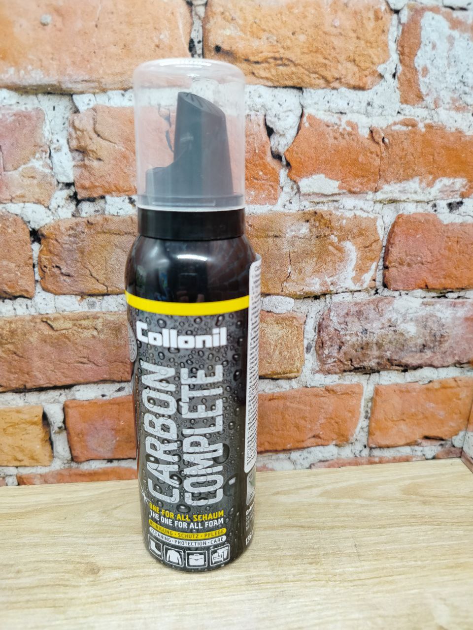 Collonil Carbon complete Чистящая пена универсальная 125 мл