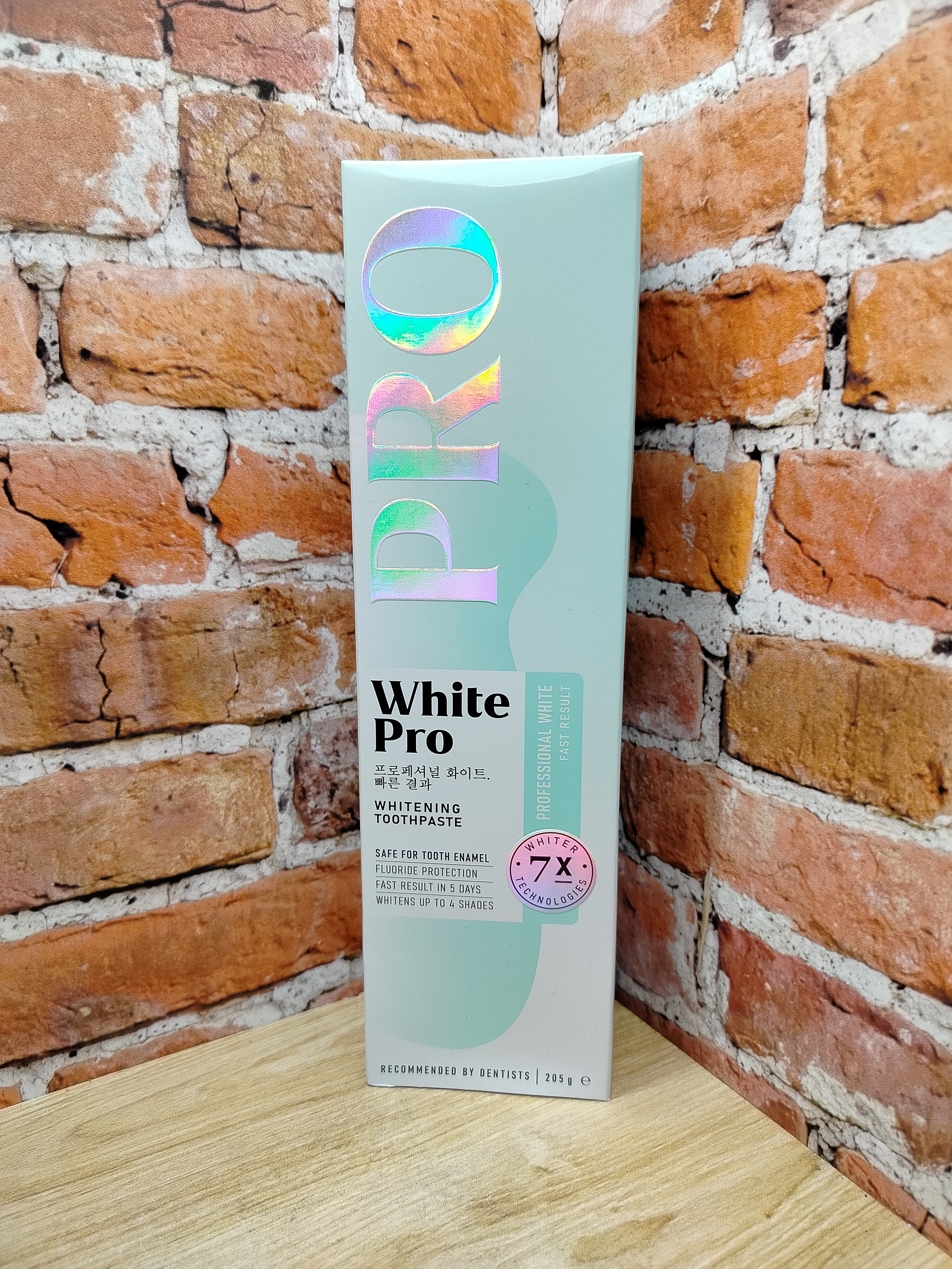 White Pro Whitening Professional White Зубная паста отбеливающая с усиленной формулой для экспресс-результата 205 гр