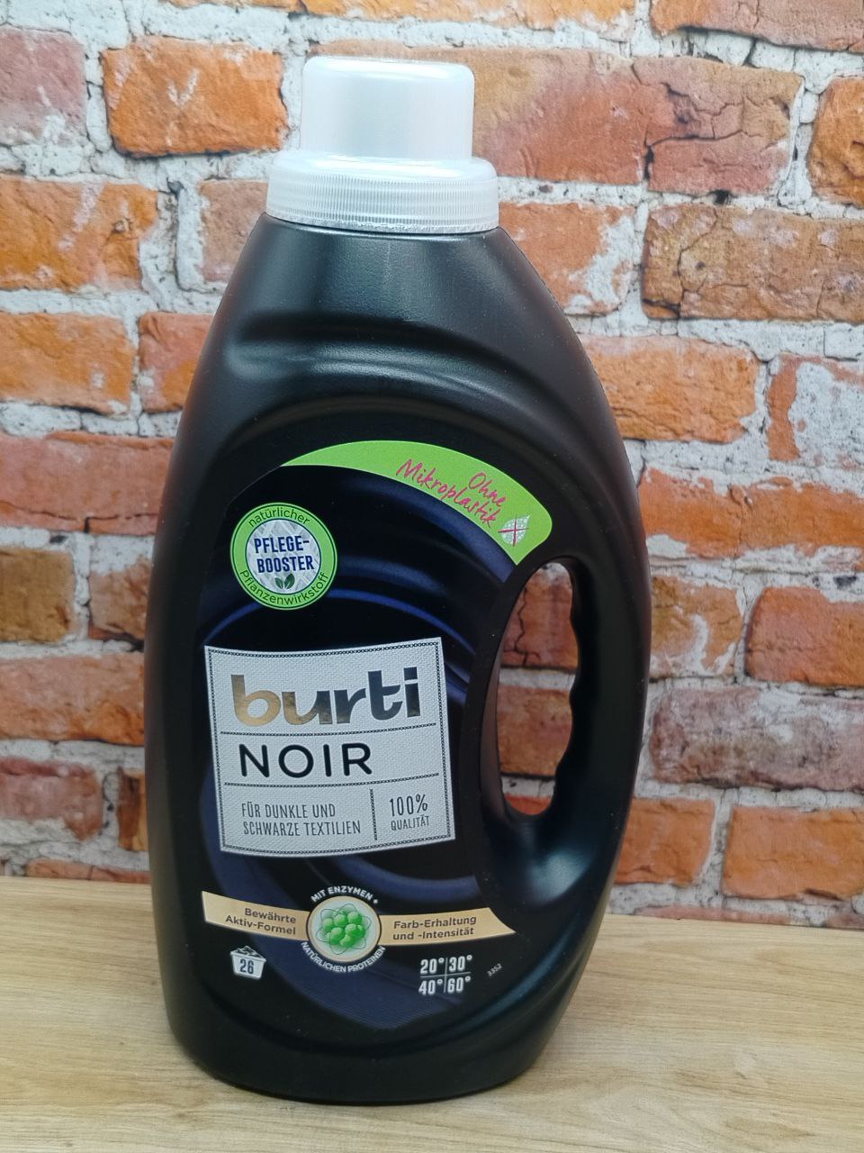 Burti Noir Жидкое средство для стирки Чёрного и Тёмного белья 1.45 л на 26 стирок
