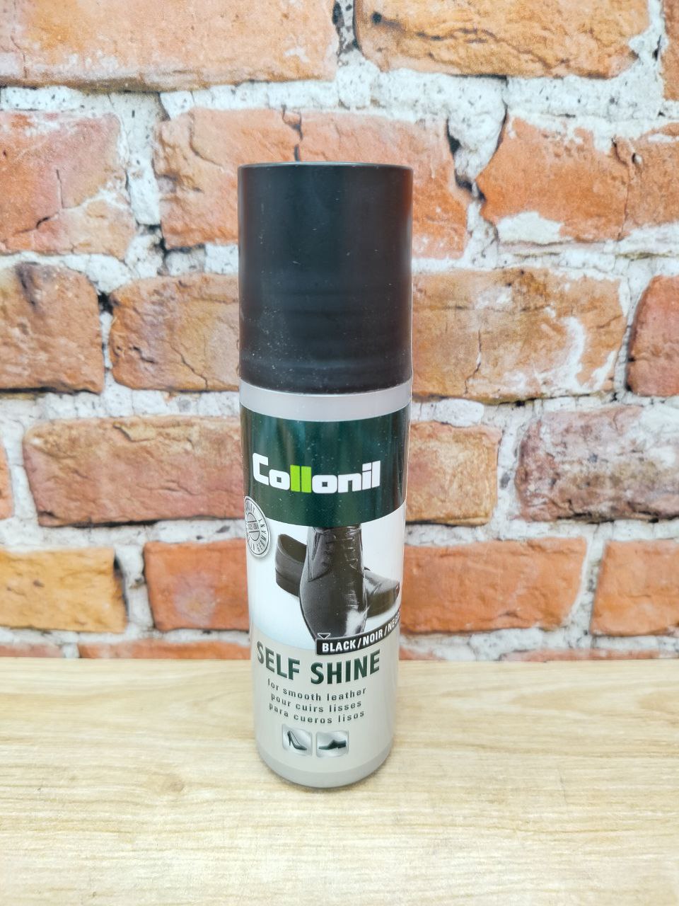 Collonil Self Shine Эмульсия на восковой основе для придания блеска без полировки Черный 100 мл