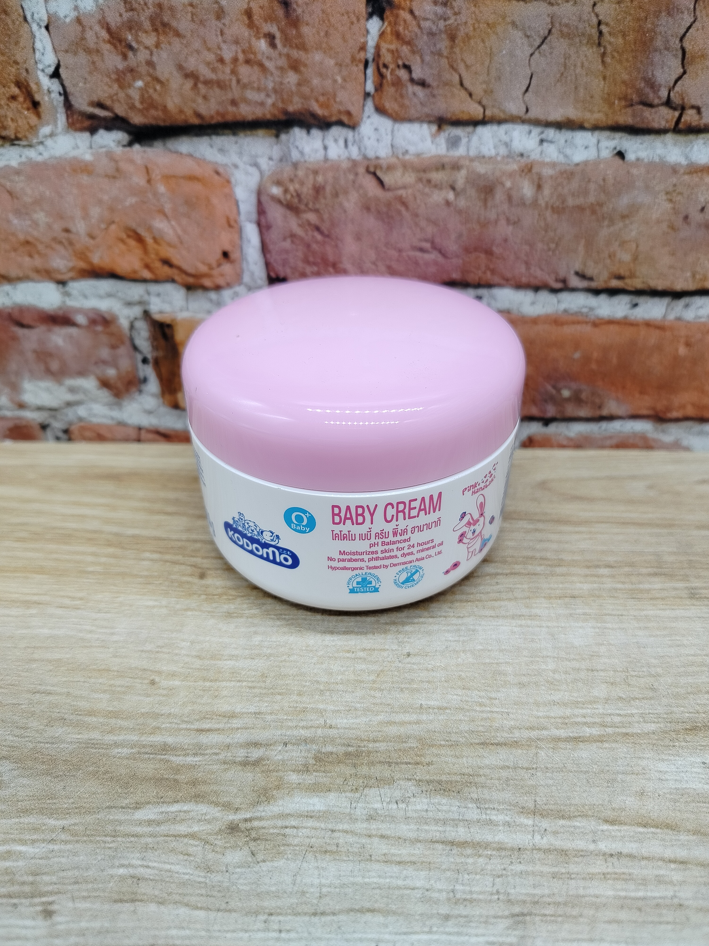 Lion Kodomo Детский крем для тела с 0 месяцев с розовой камелией и витамином E 100 мл