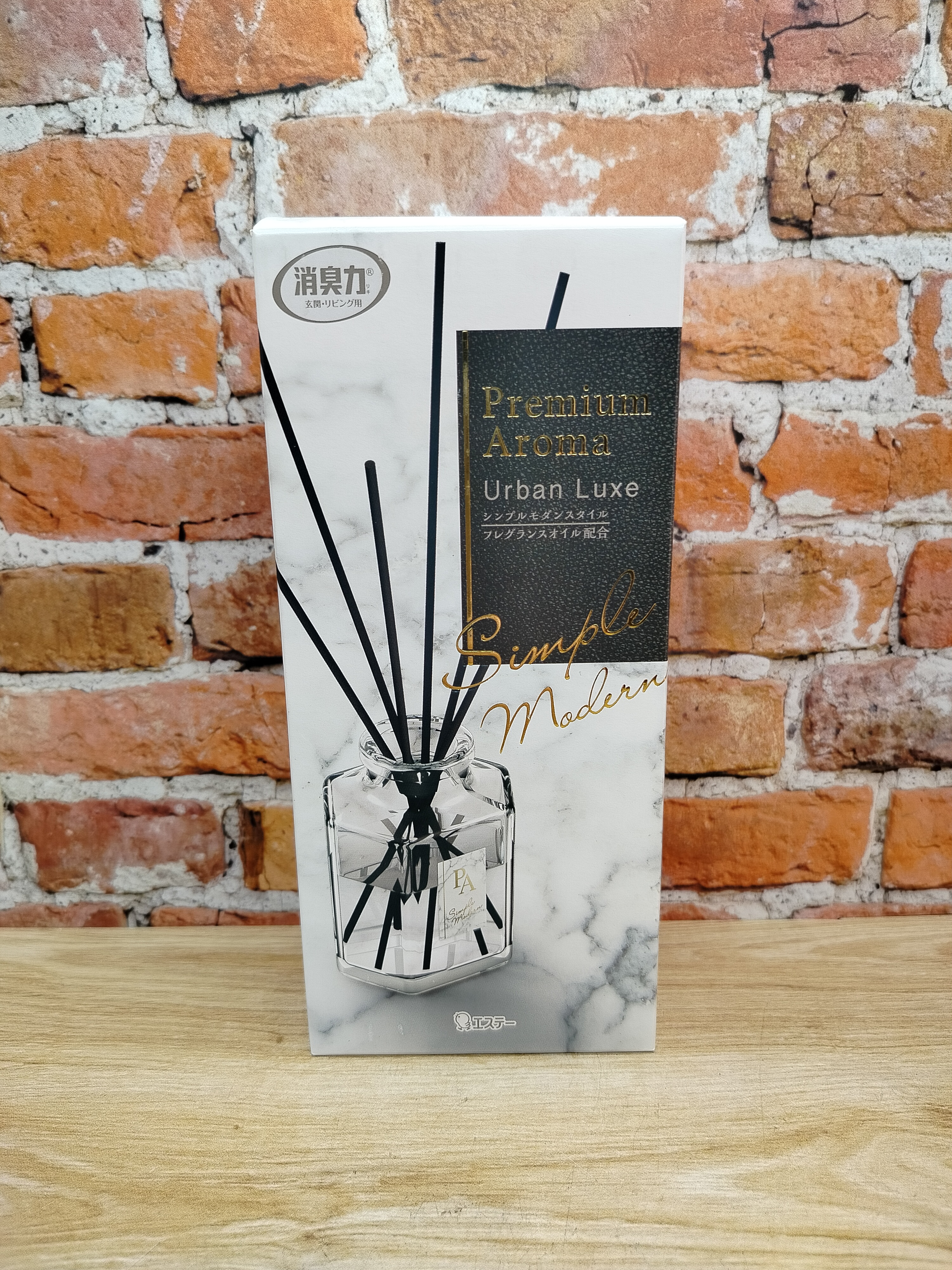 ST Shoushuuriki Premium Aroma Stick Освежитель воздуха с ротанговыми палочками Роскошь мегаполиса 50 мл