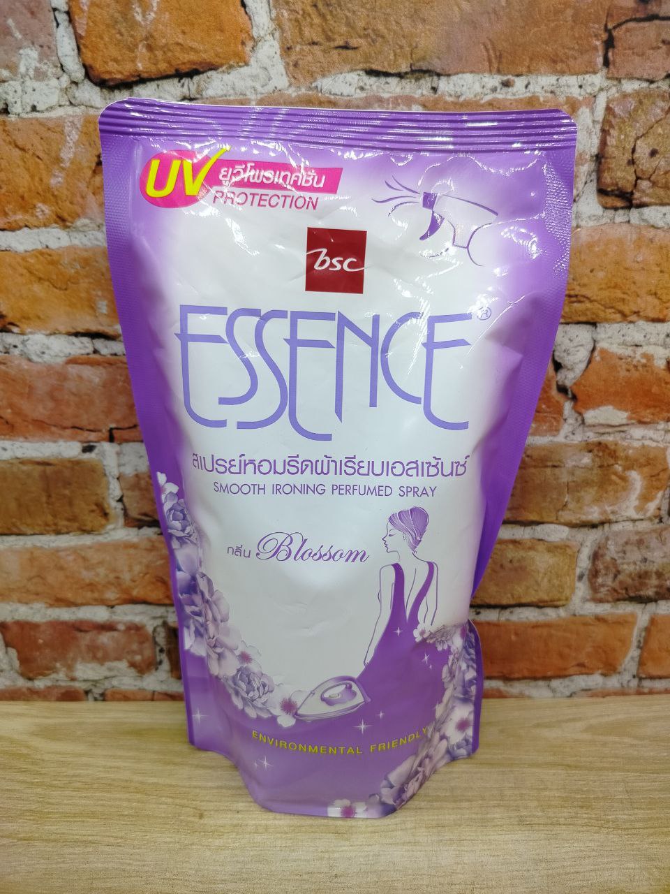 Lion Essence Blossom Средство для глажения и удаления запахов 500 мл в мягкой упаковке