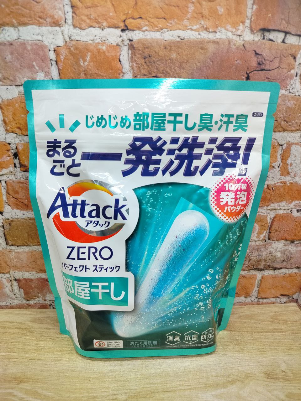 Kao Attack Zero Perfect Stick Стиральный порошок концентированный в стиках антибактериальный с морским ароматом Сушка в помещении 34 шт 442 гр