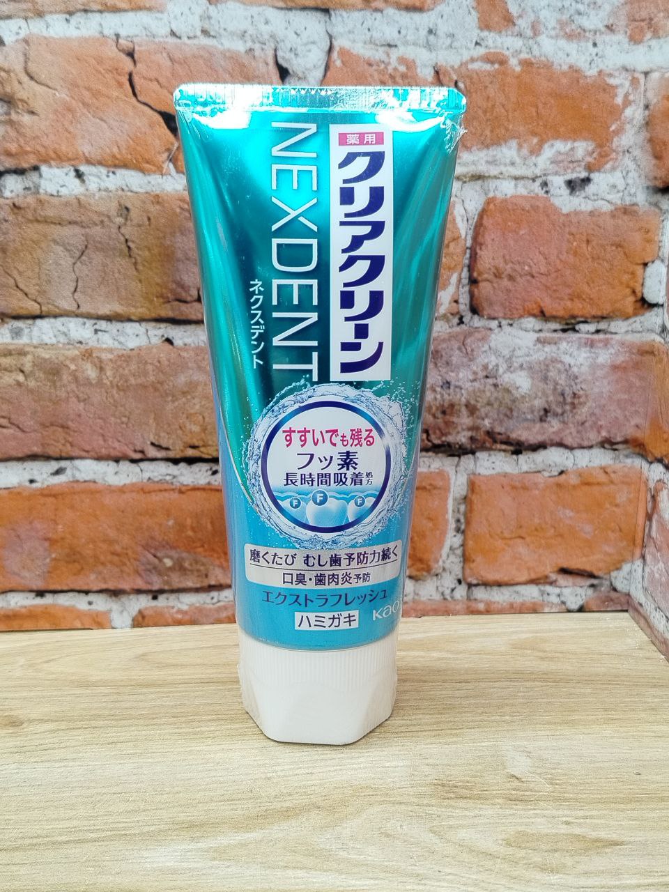 Kao Clear Clean Nextdent Зубная паста с микрогранулами для удаления зубного налета Охлаждающая мята 120 гр