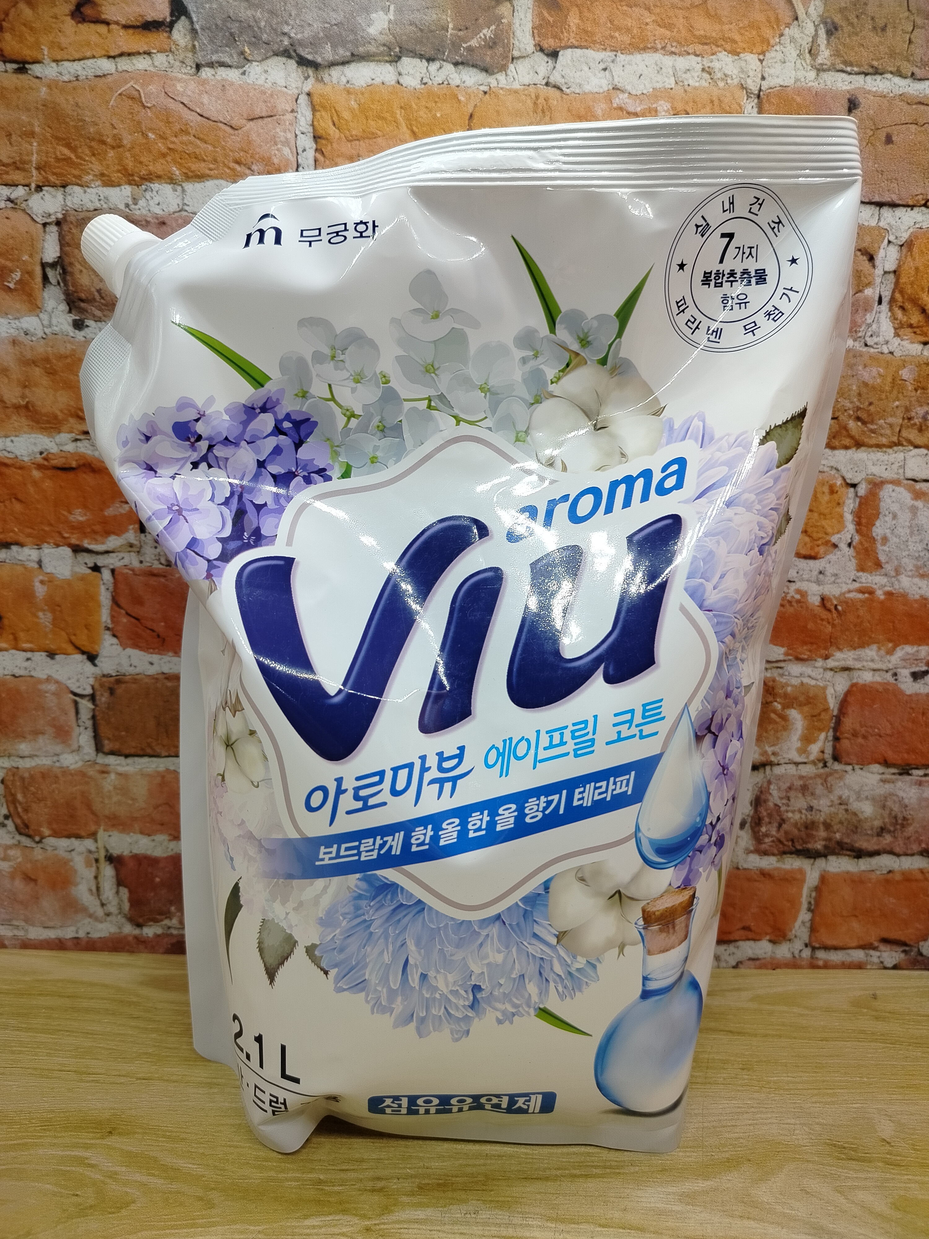 Mukunghwa Aroma Viu April Cotton Антибактериальный ароматизирующий кондиционер Апрельский хлопок 2,1 л в мягкой упаковке