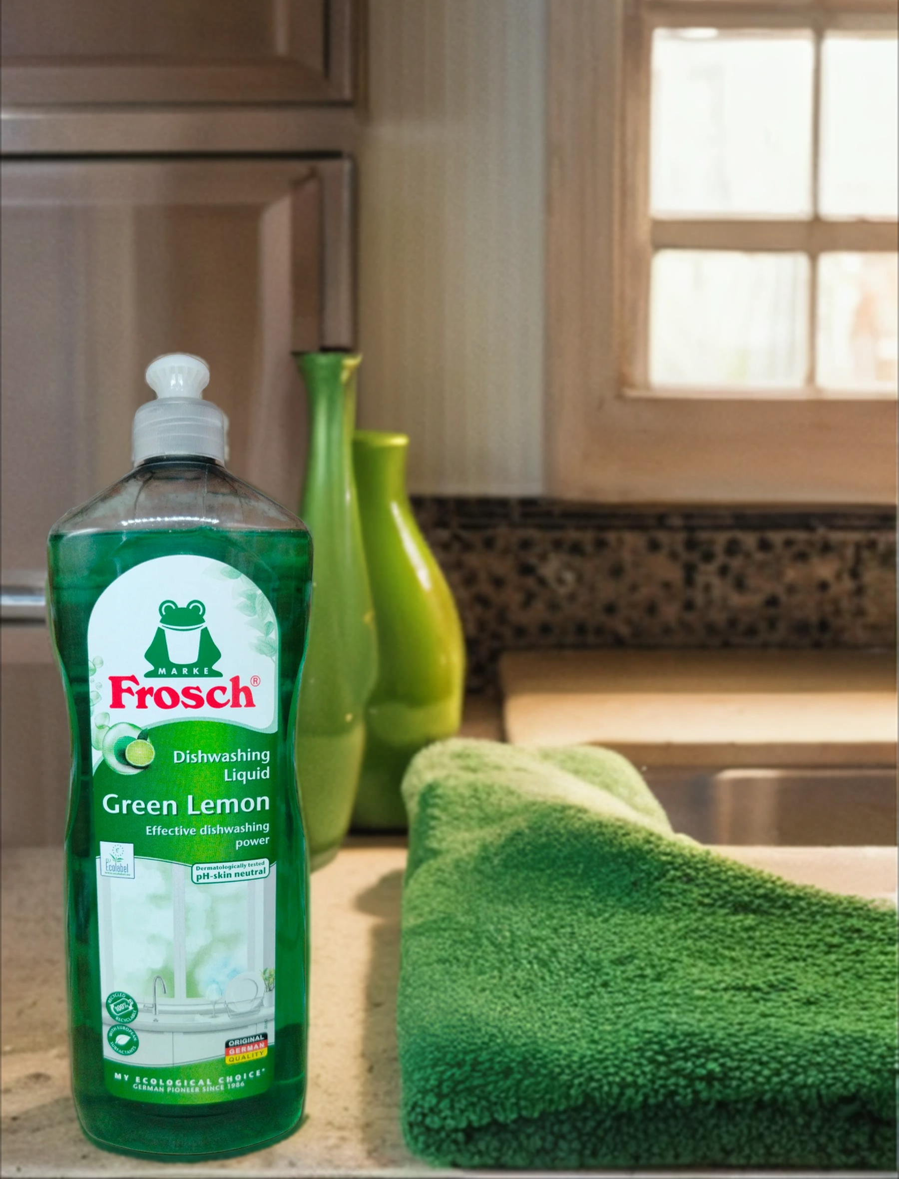Frosch Средство для мытья посуды Зеленый Лимон 1000 мл