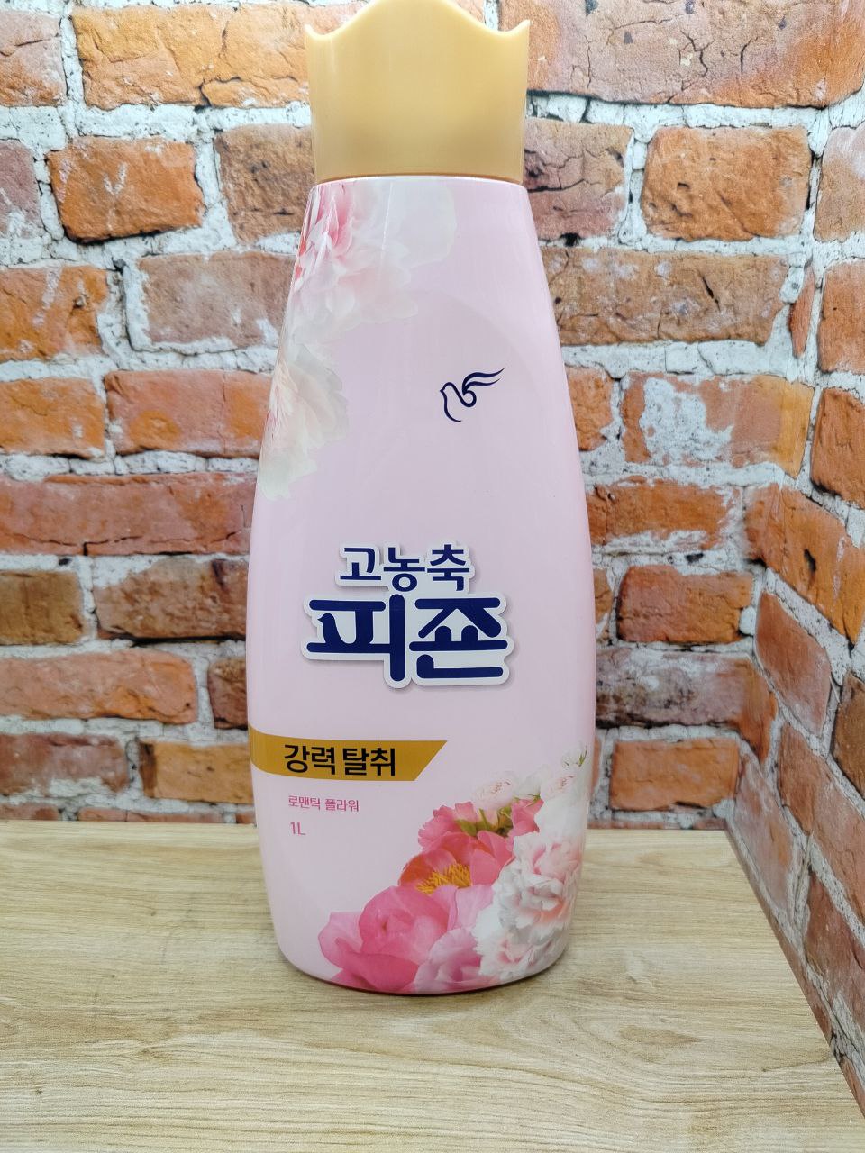 Pigeon Rich Perfume Кондиционер для белья супер-концентрат с ароматом Романтических цветов 1 л