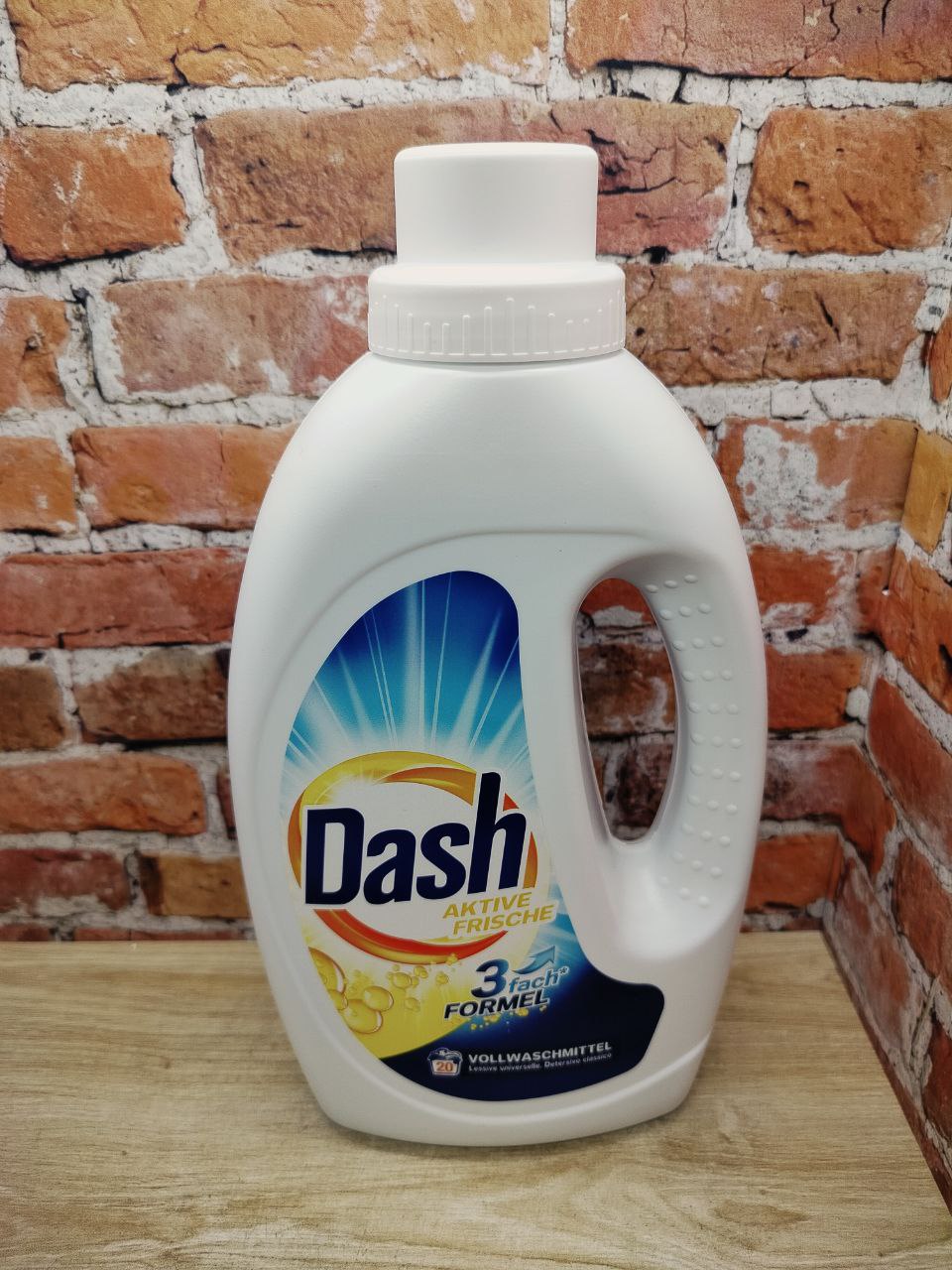 Dash 3 Fach Formel Aktive Frische Гель для стирки белого белья 1,1 л на 20 стирок