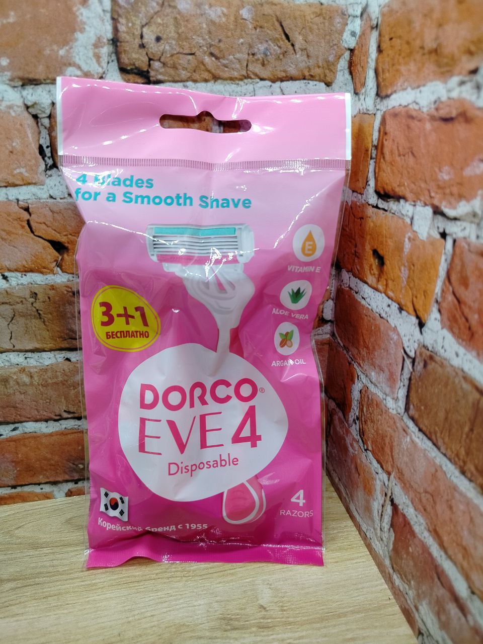 Dorco Eve 4 Disposable Одноразовые женские бритвенные станки 4-ех лезвийные с плавающей головкой 4 шт