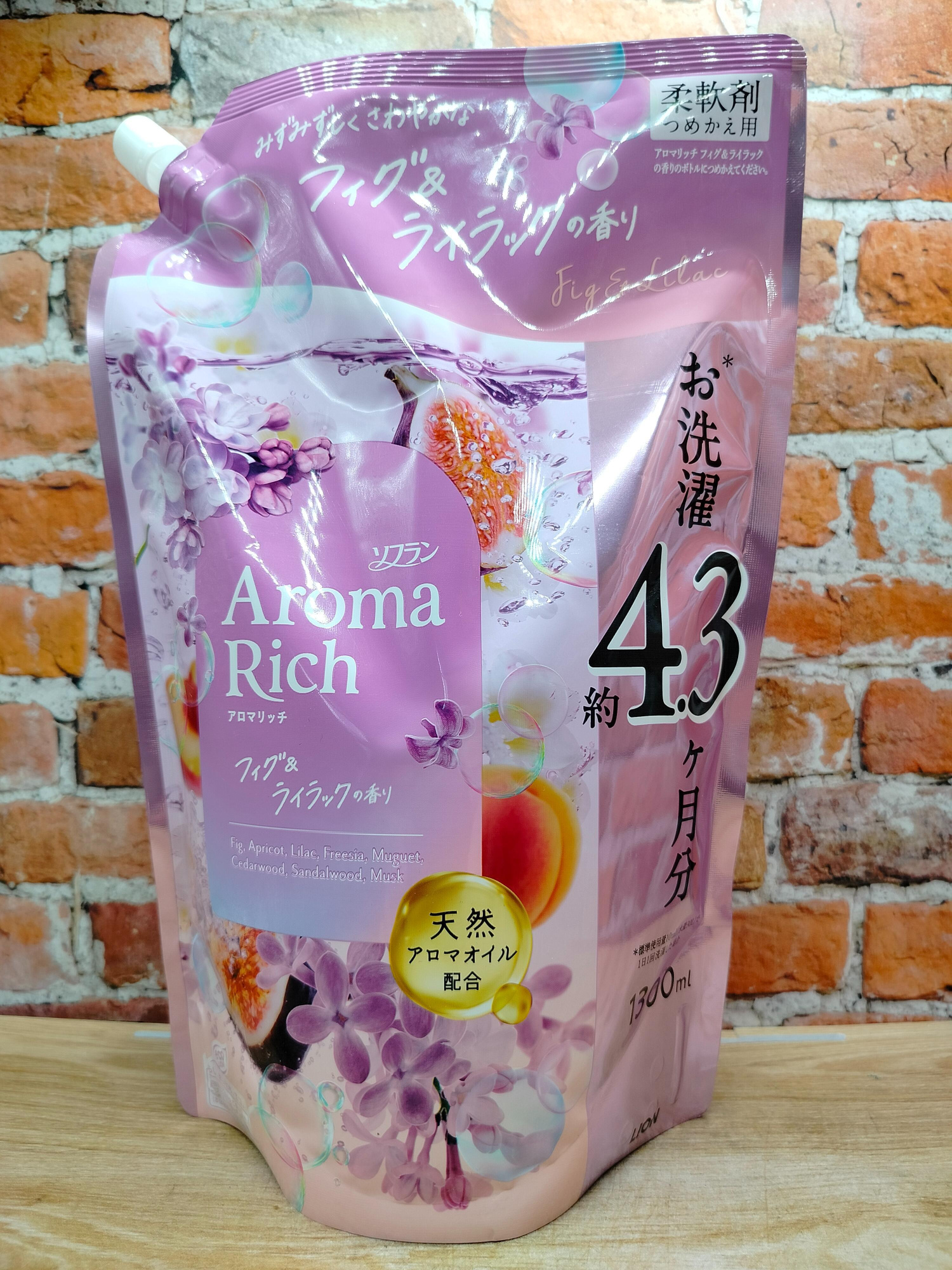 Lion Soflan Aroma Rich Fig & Lilac Кондиционер для белья с натуральными ароматическими маслами 1300 мл