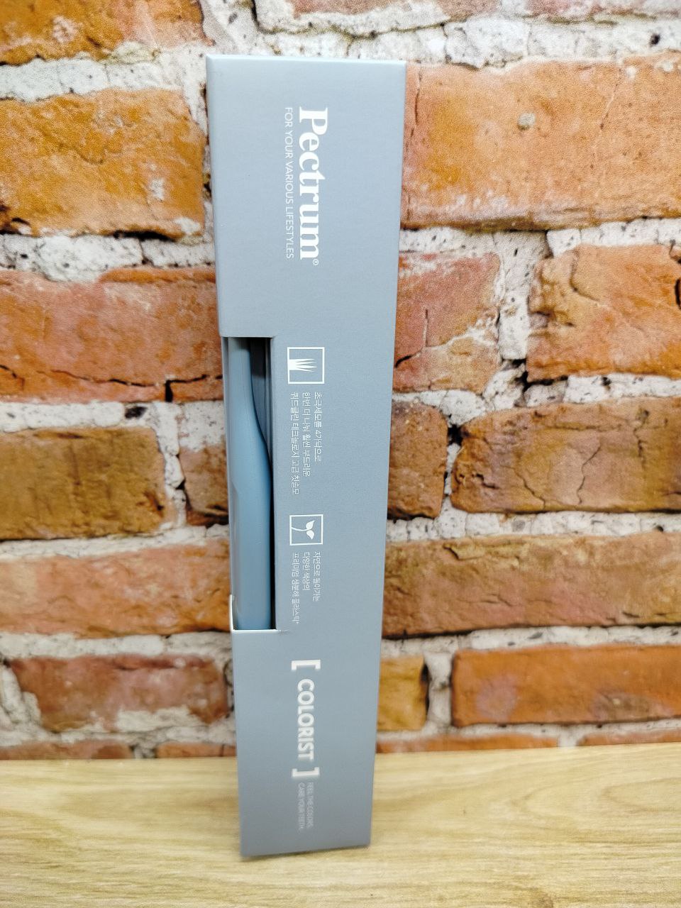 Pectrum Dental Care Nano Silver Colorist 19 Cloud Grey Зубная щетка c наночастицами серебра и сверхтонкой двойной щетиной средней и мягкой жесткости Небесно-серая