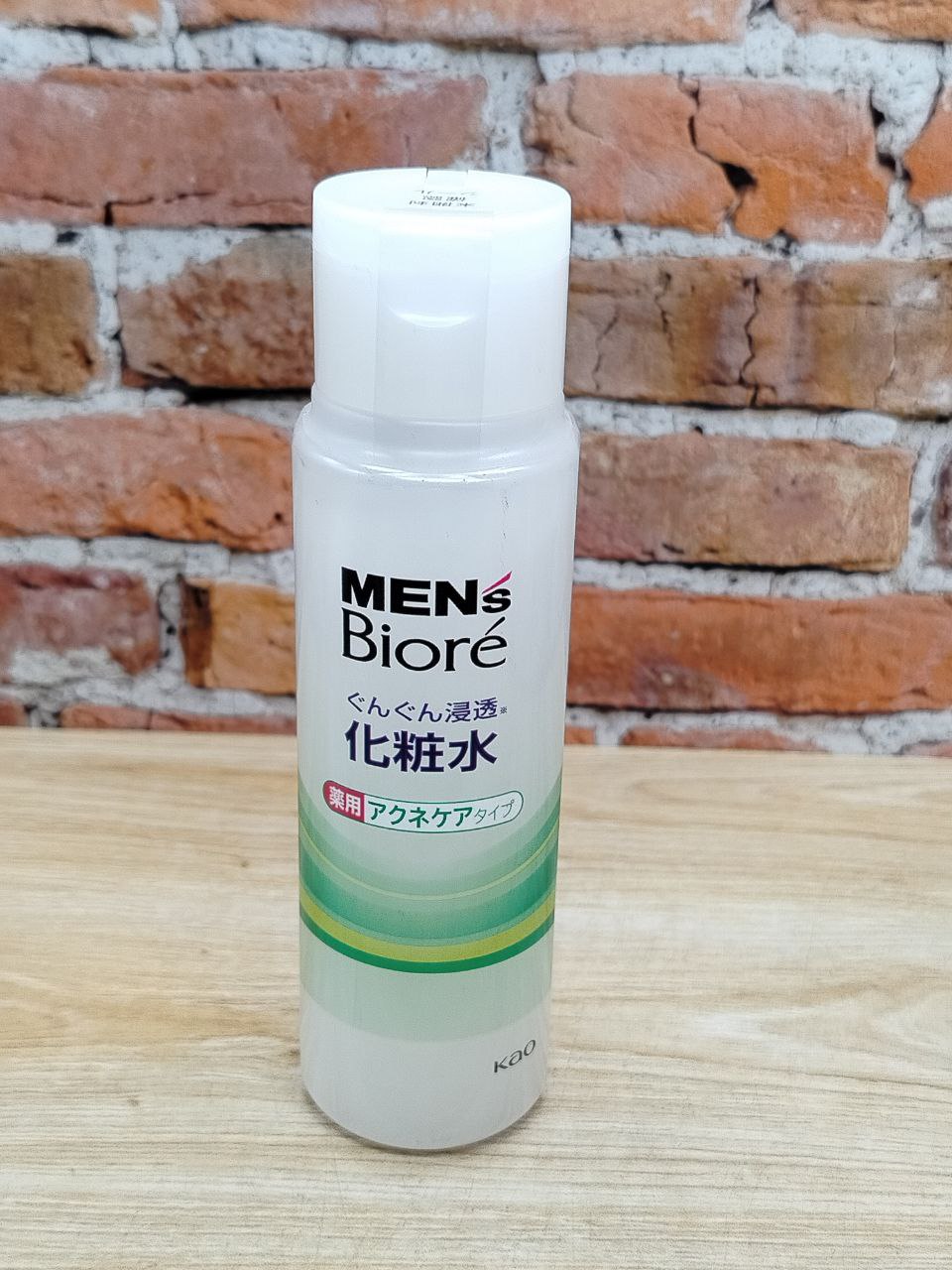 Kao Men's Biore Лосьон после бритья мужской увлажняющий с лечебным противовоспалительным действием 180 мл