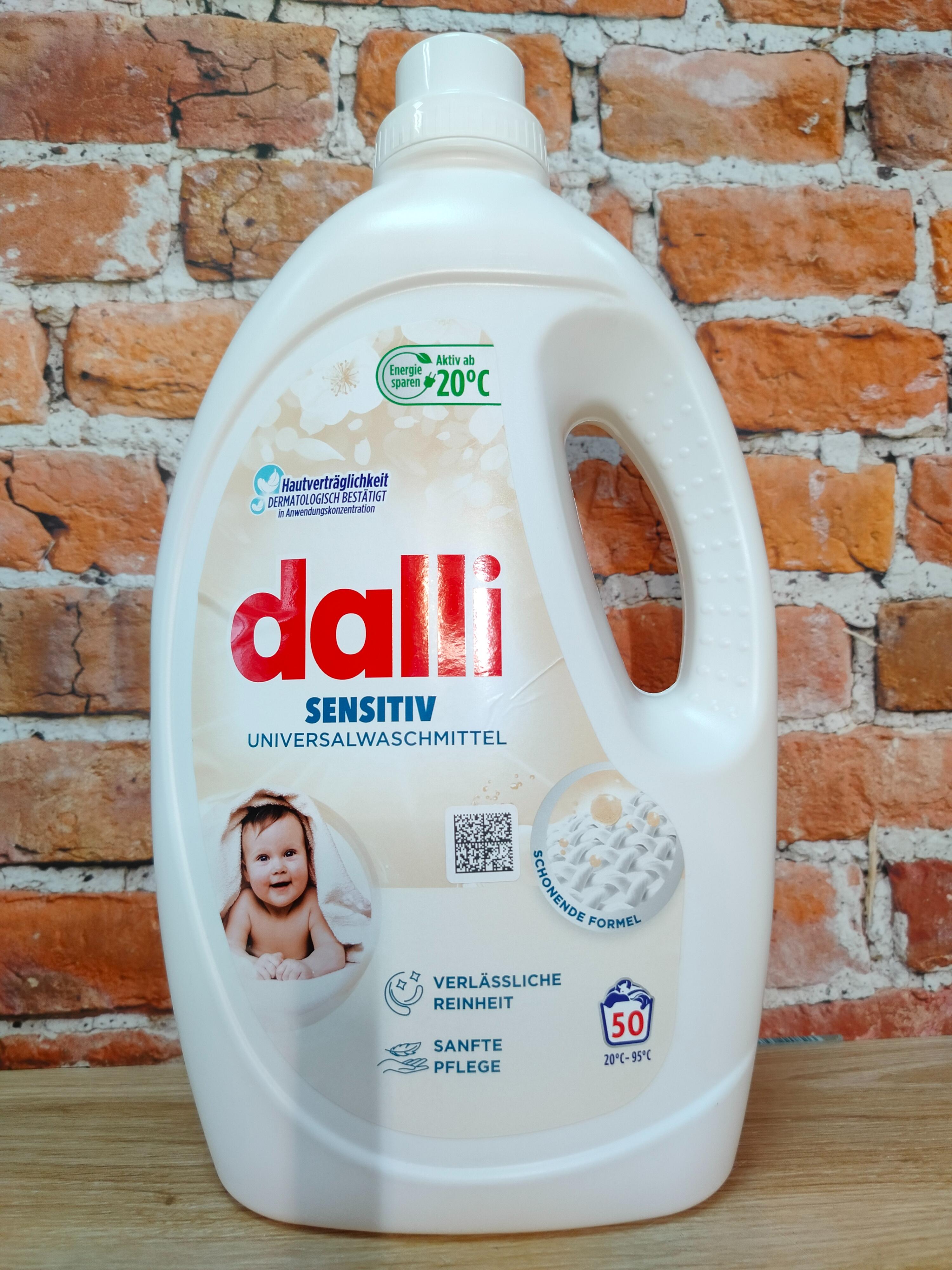 Dalli Sensetive Универсальный концентрированный гель для стирки 2,75 л на 50 стирок