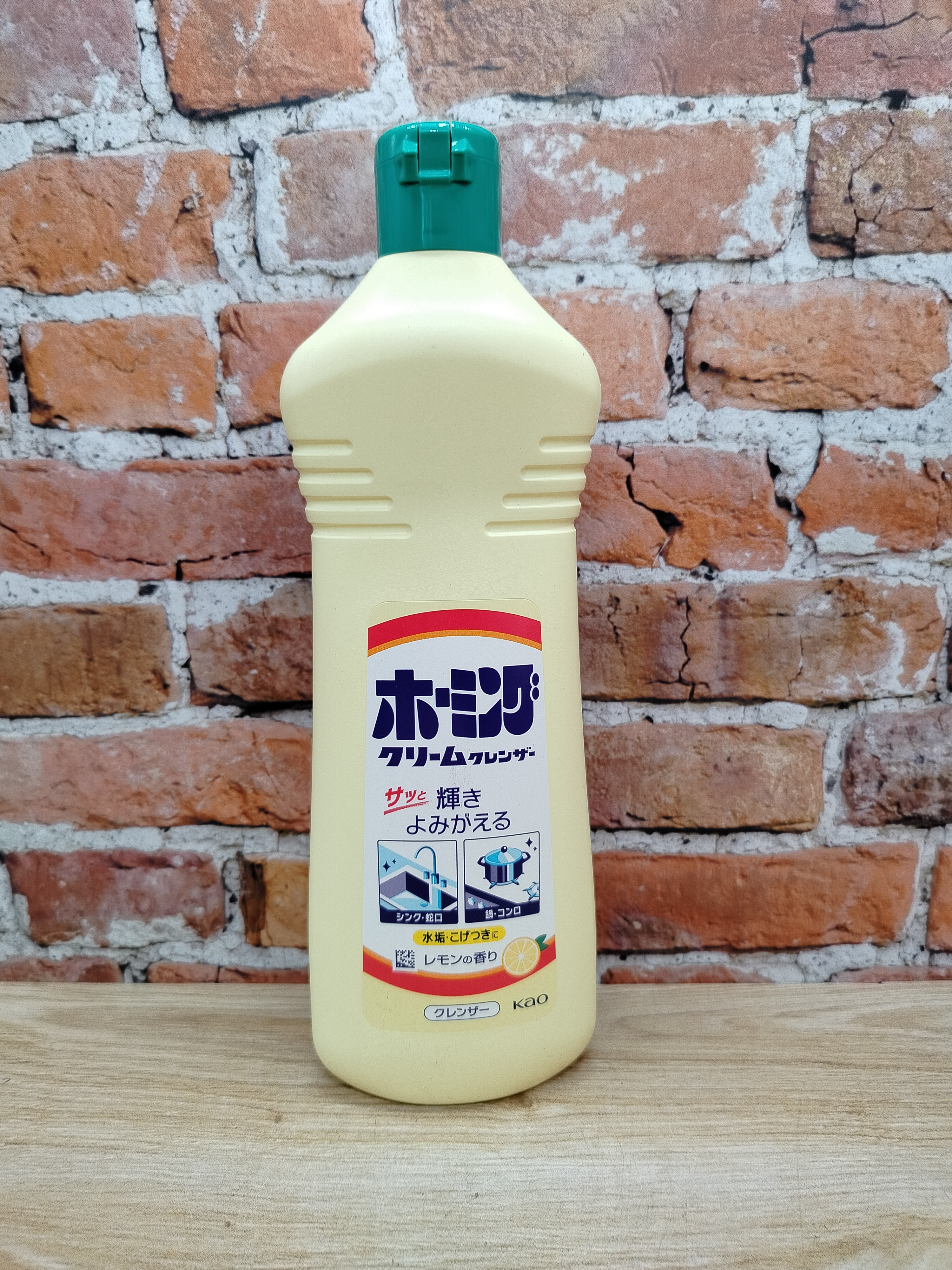 Kao Homing Lemon Универсальный чистящий и полирующий крем для кухни Лимон 400 гр
