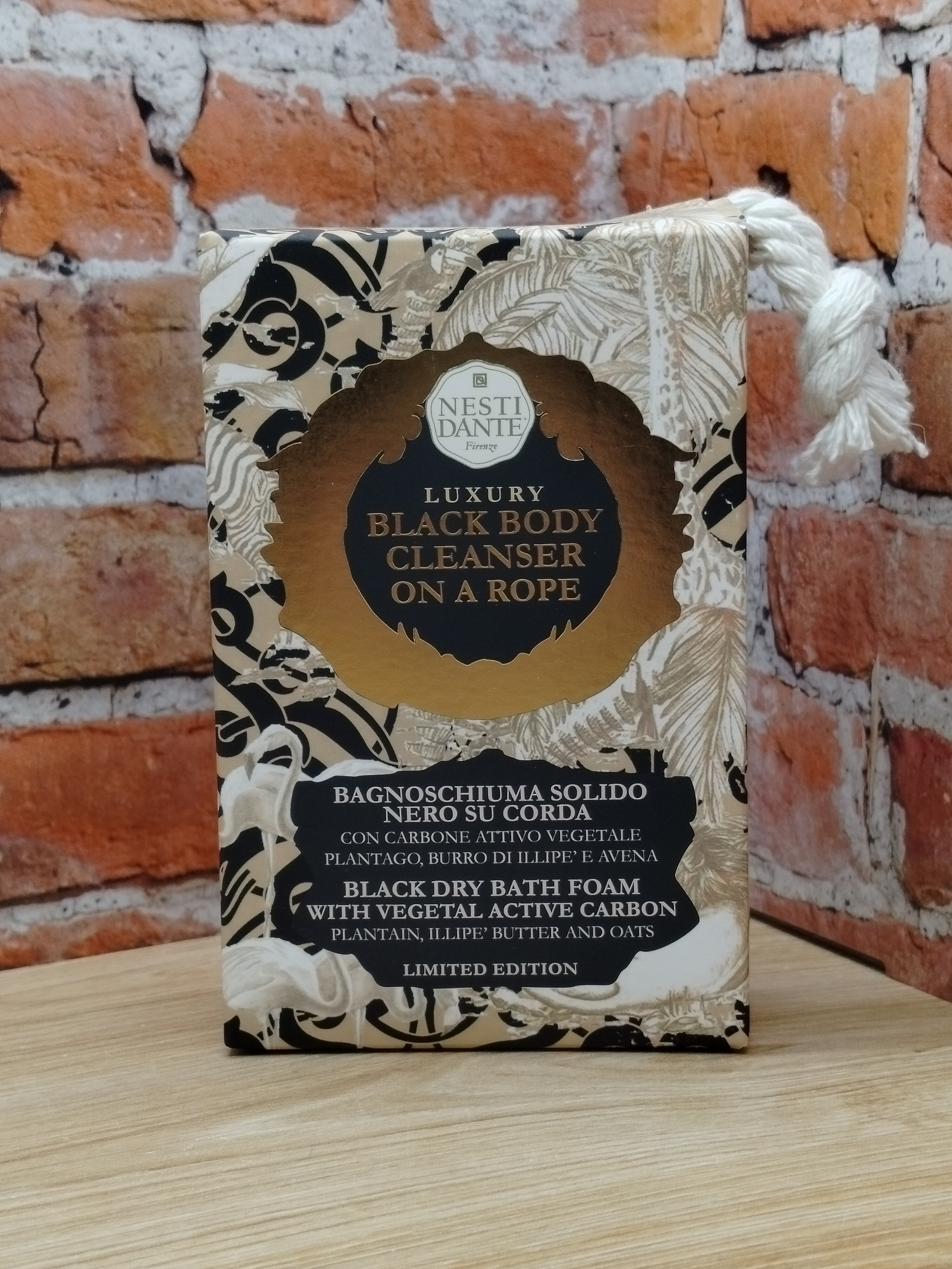 Nesti Dante Luxury Black Body Cleanser Soap Rope Мыло очищающее для тела чёрное на веревке 150 гр
