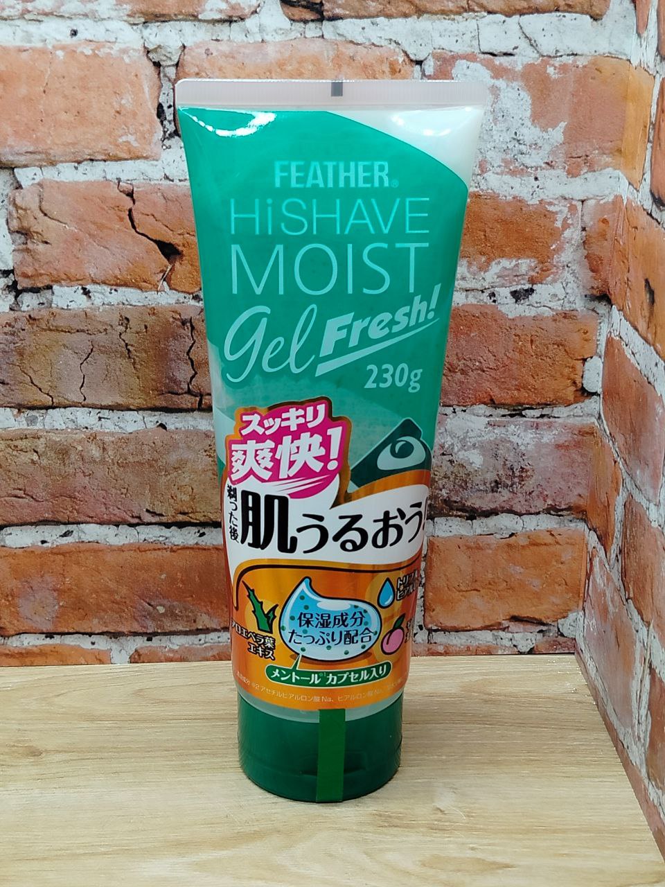 Feather HiShave Moist Gel Fresh Увлажняющий гель для бритья охлаждающий с гиалуроновой кислотой, экстрактами Алоэ Вера и листьев персика Морской аромат 230 гр
