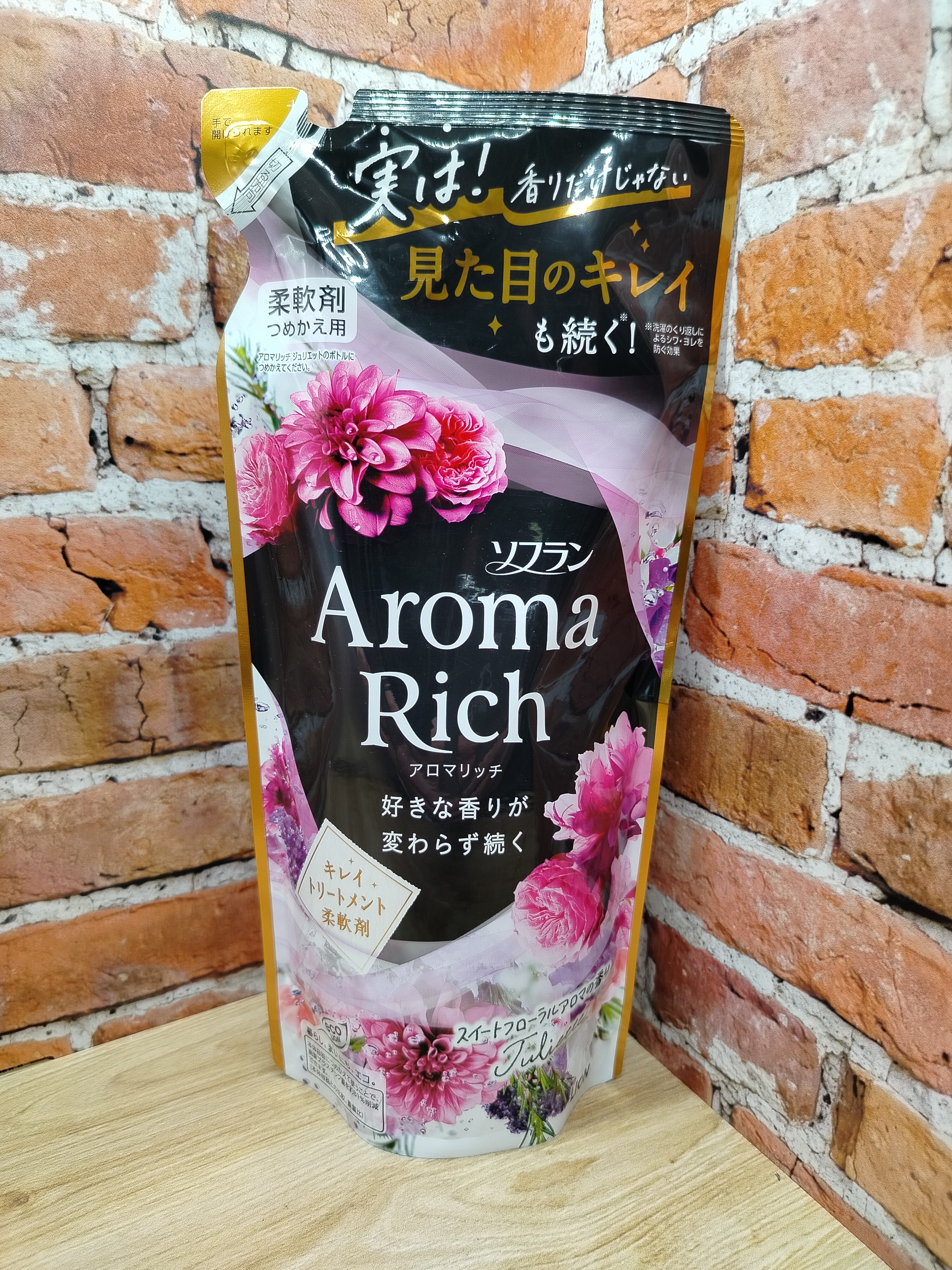 Lion Soflan Aroma Rich Juliette Кондиционер для белья с натуральными ароматическими маслами 380 мл запасной блок