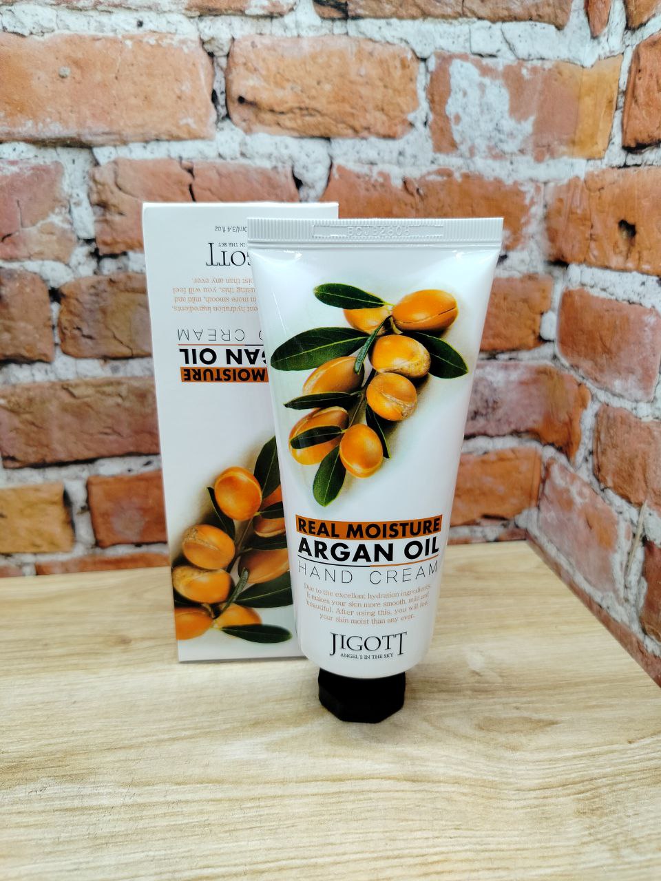 Jigott Real Moisture Argan Oil Крем для рук с аргановым маслом 100 мл