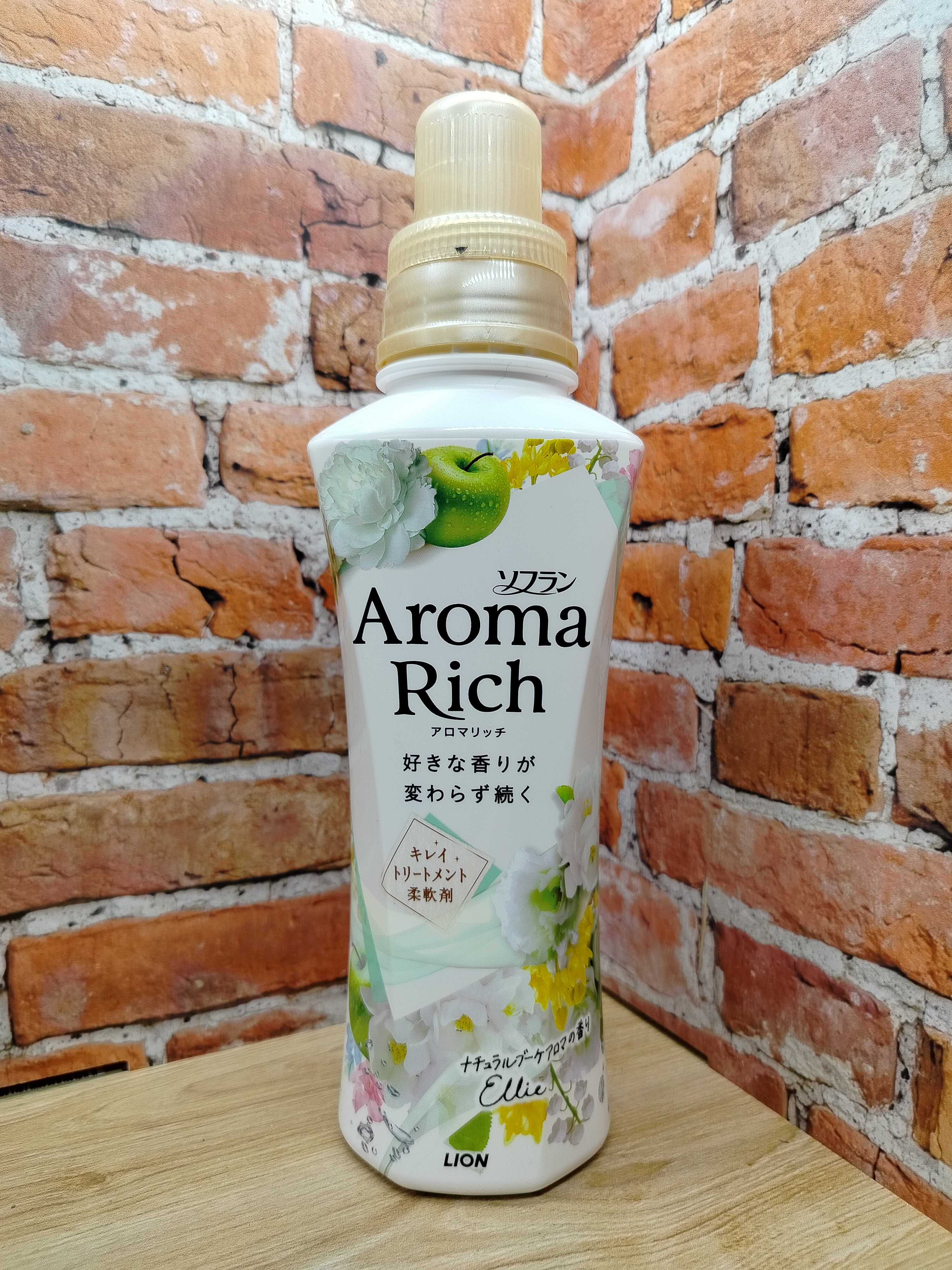 Lion Soflan Aroma Rich Ellie Кондиционер для белья с натуральными ароматическими маслами 480 мл