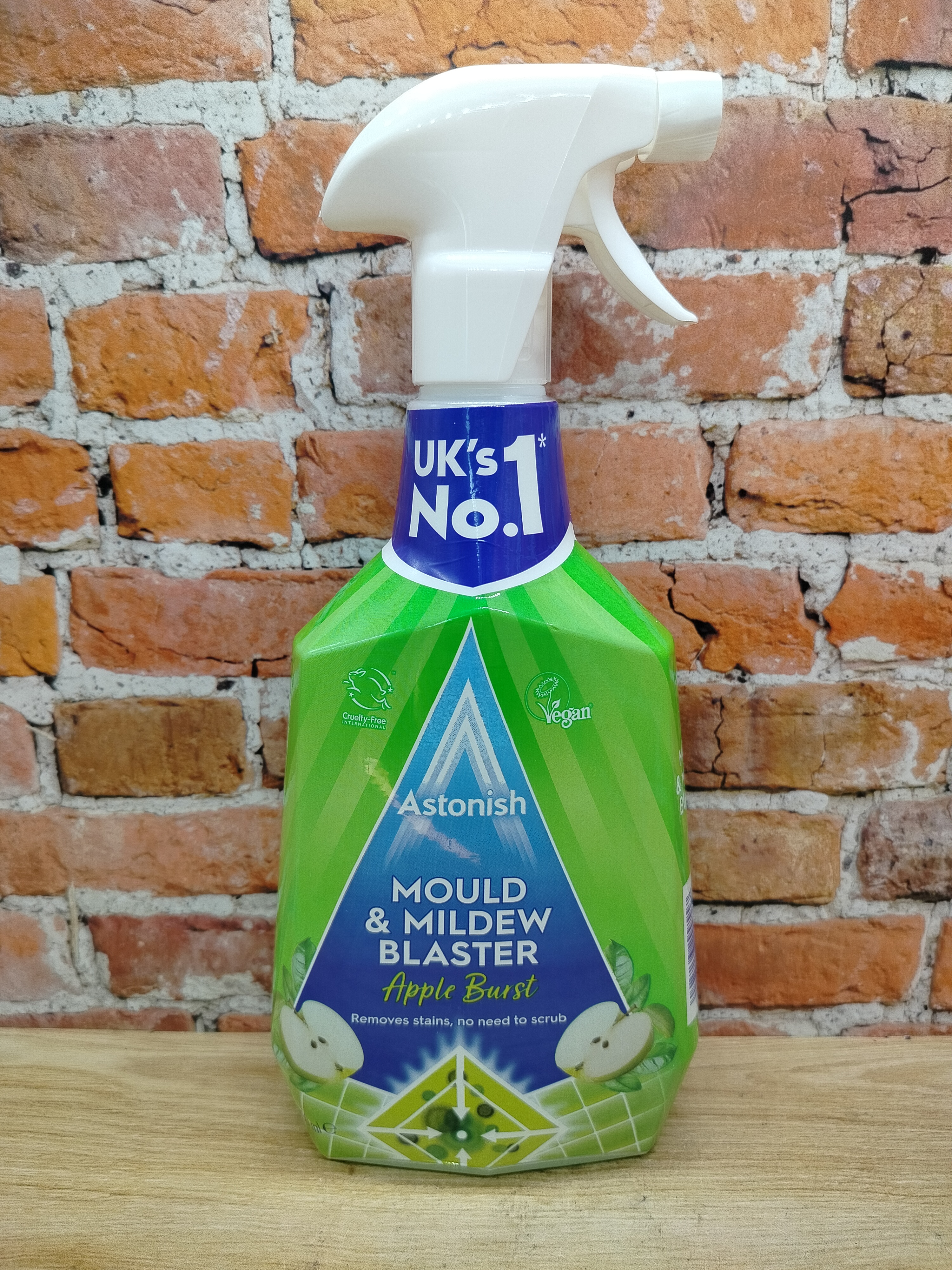 Astonish Mould & Mildew Blaster Apple Burst Спрей для удаления грибка и плесени Яблочный взрыв 750 мл