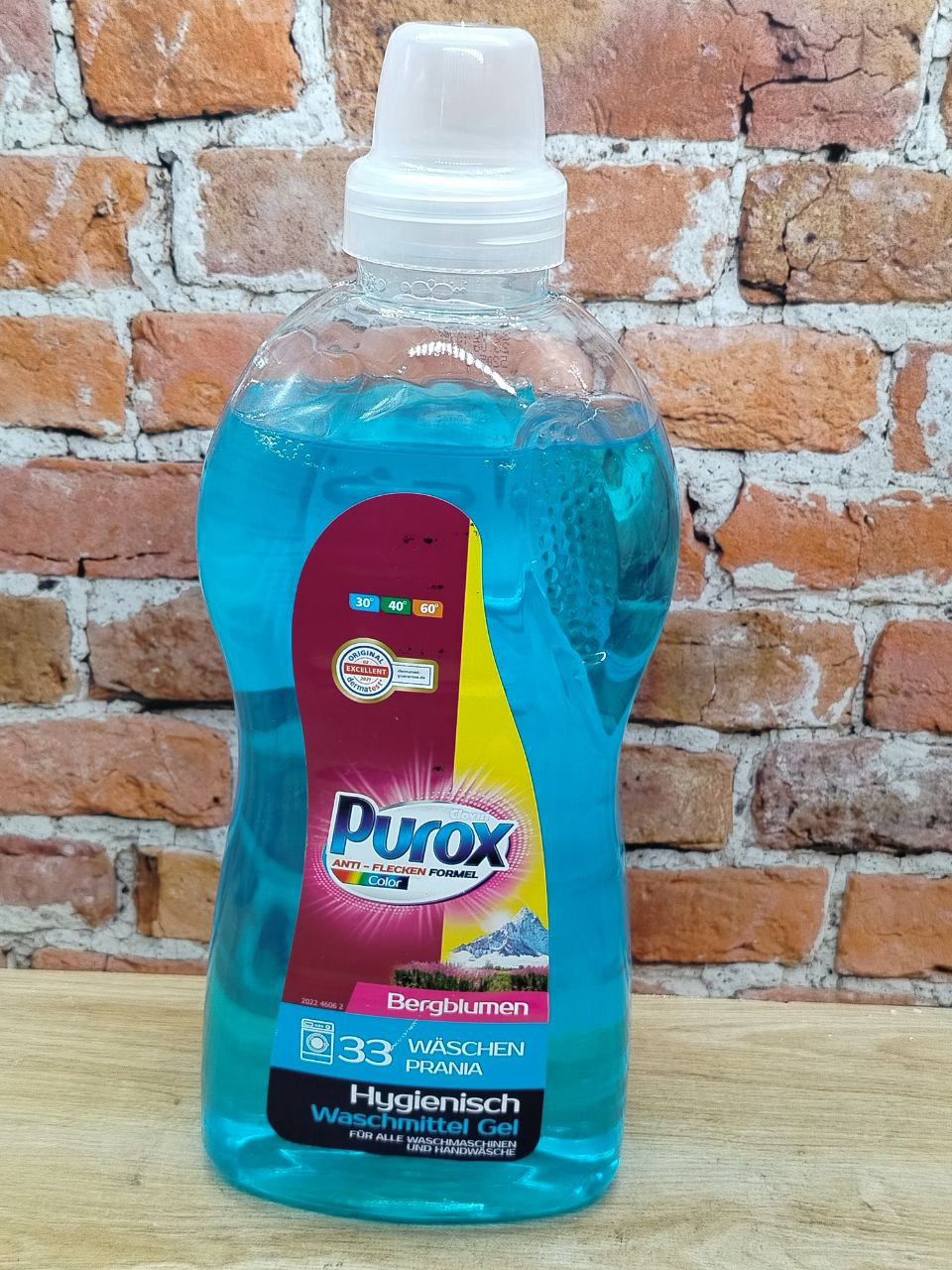 Clovin Purox Anti Fleck Color Bergblumen Гель для стирки цветных тканей Горные цветы 1 л на 33 стирки
