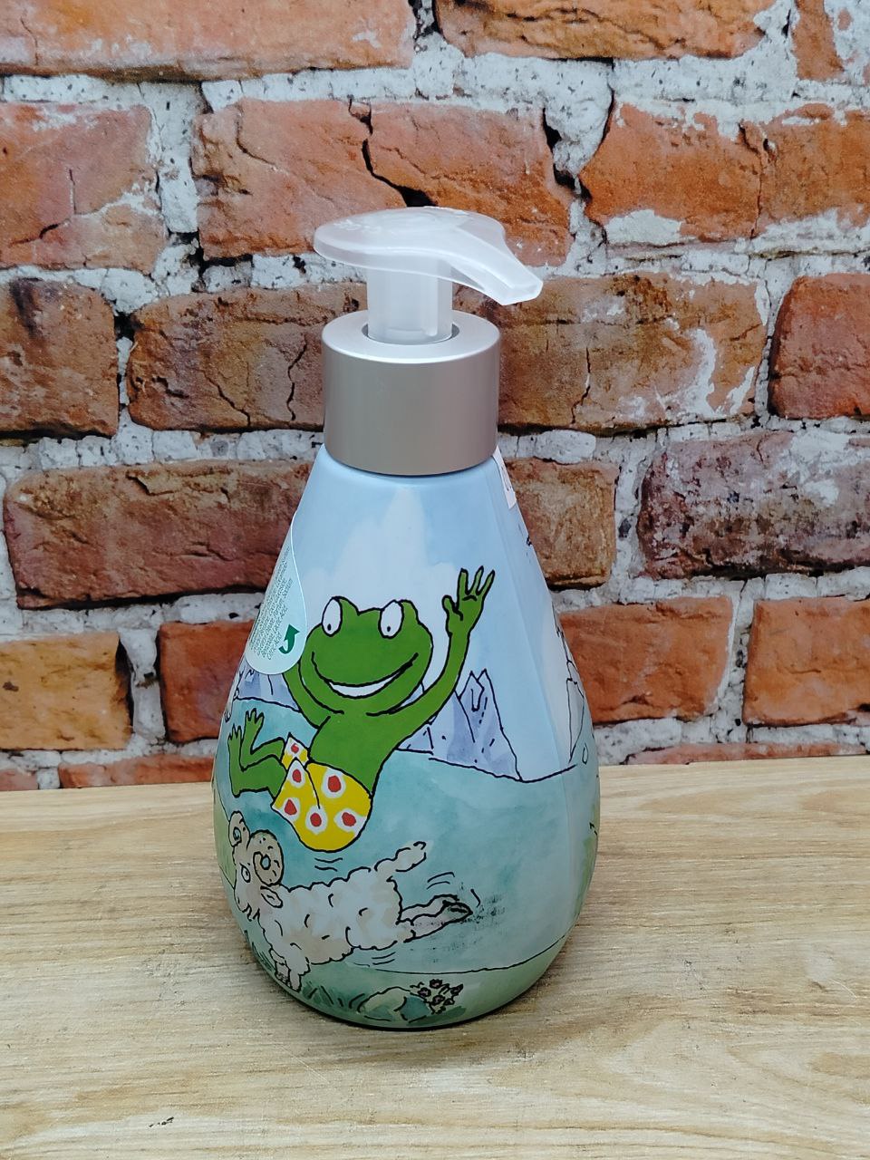 Frosch Детское ухаживающее жидкое мыло для рук 300 мл