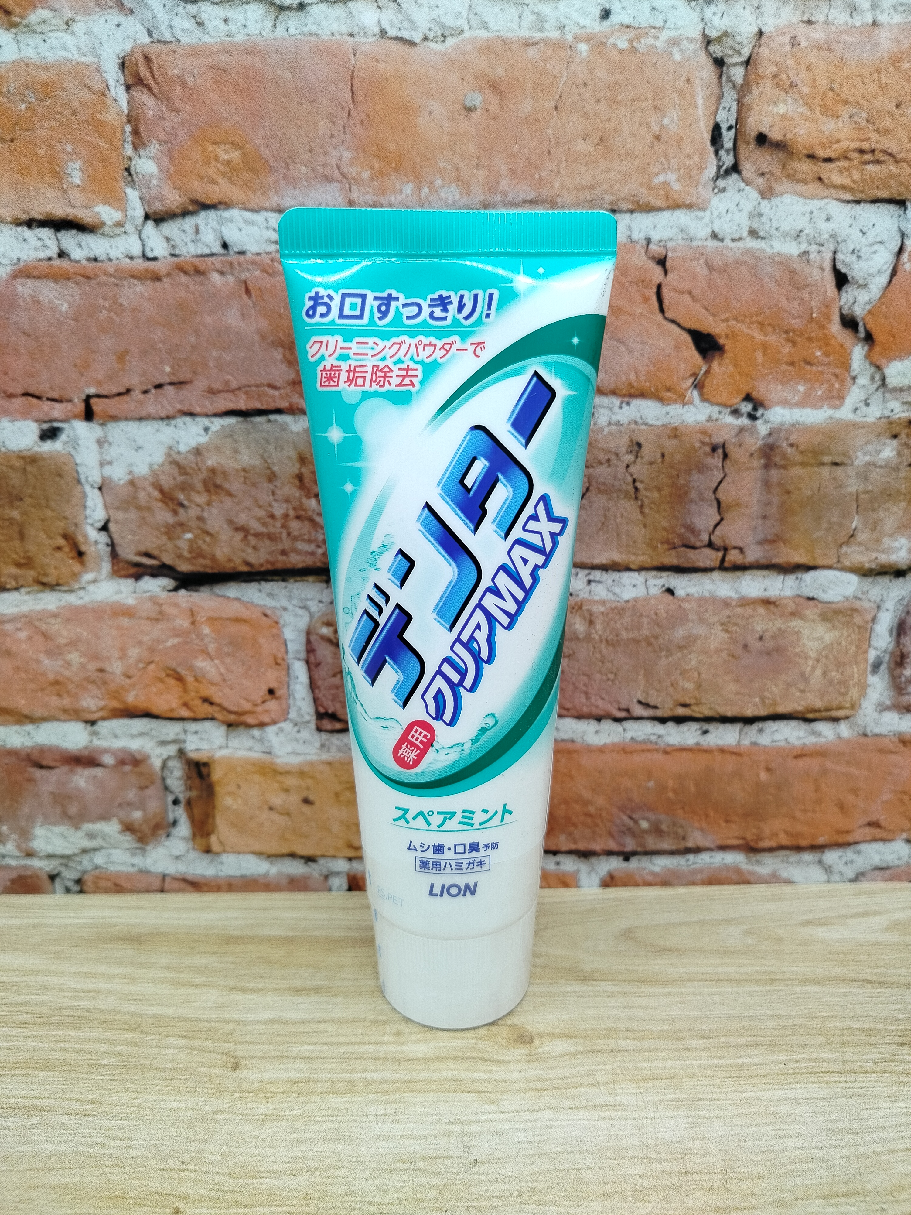 Lion Dentor Clear Max Spearmint Зубная паста с чистящим порошком для защиты от кариеса со вкусом мяты 140 гр