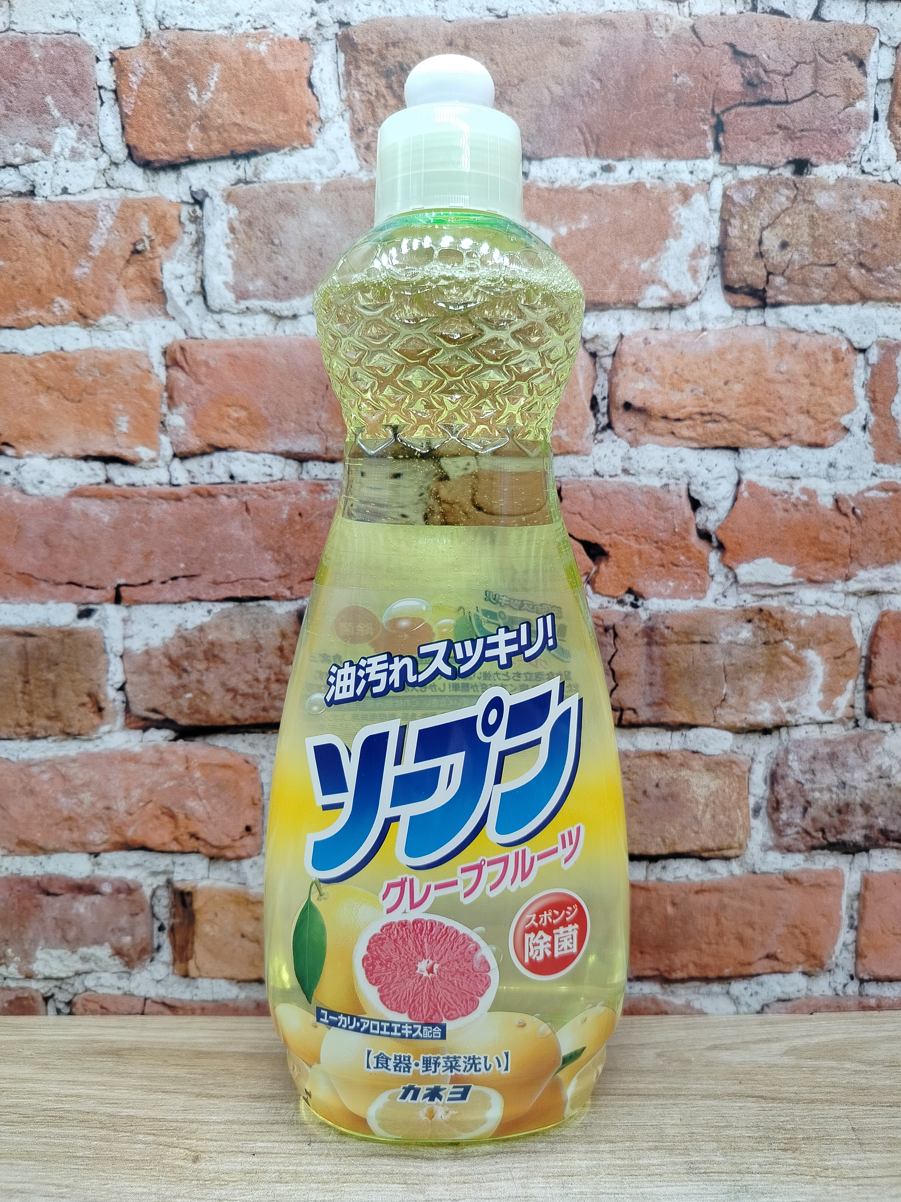 Kaneyo Жидкость для мытья посуды - грейпфрут 600 мл